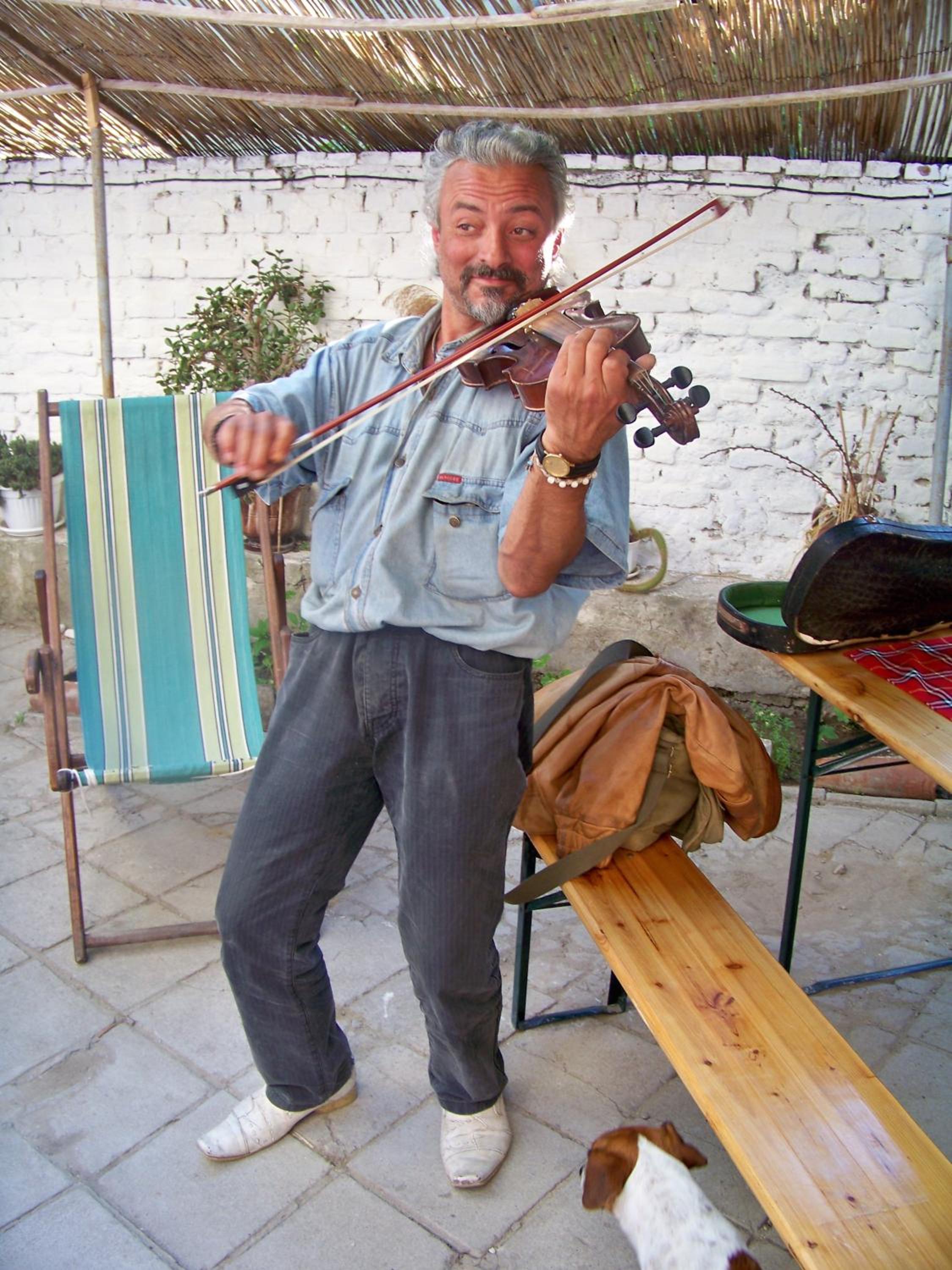 Photo 44