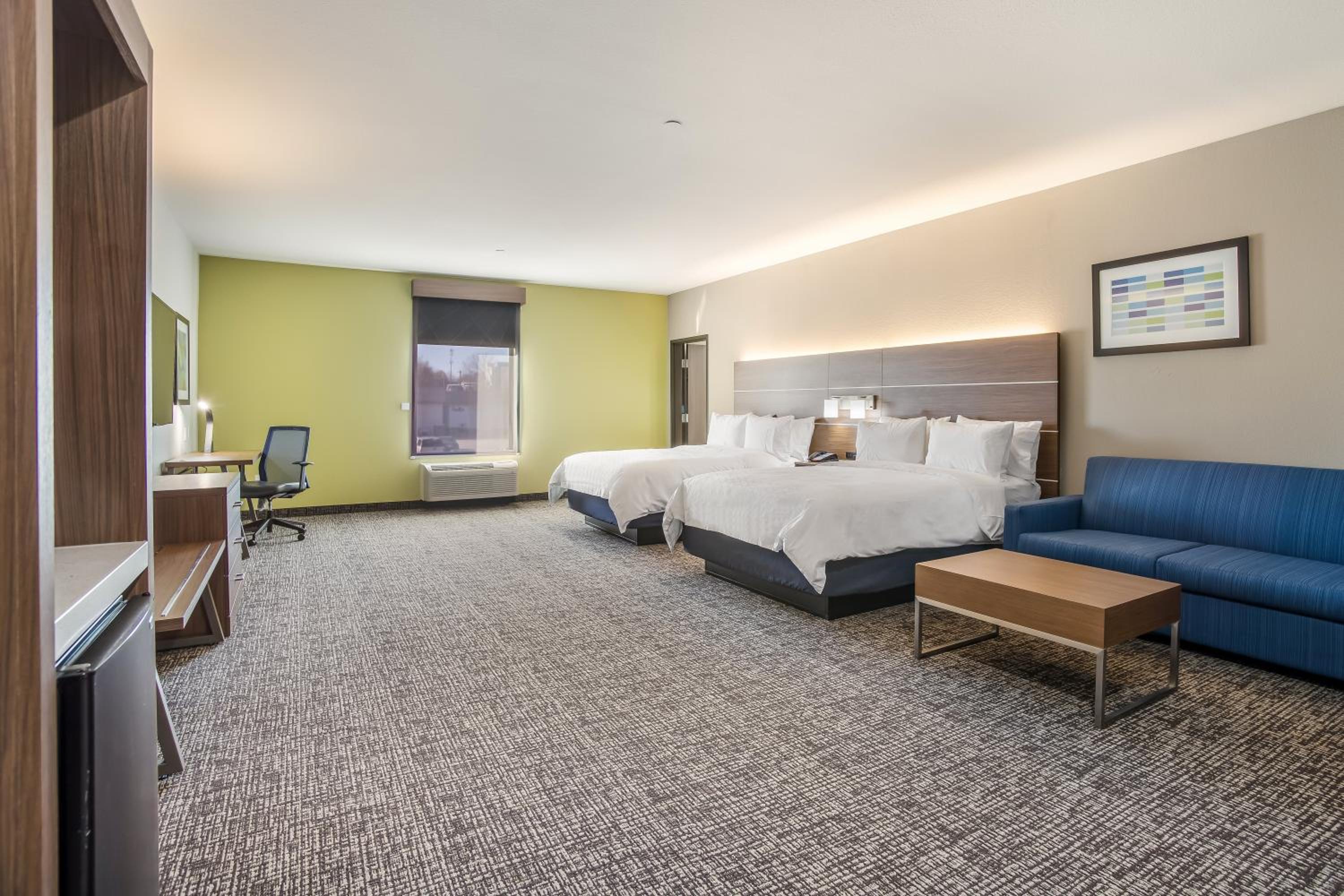Holiday Inn Express & Suites Tulsa East - Catoosa by IHG