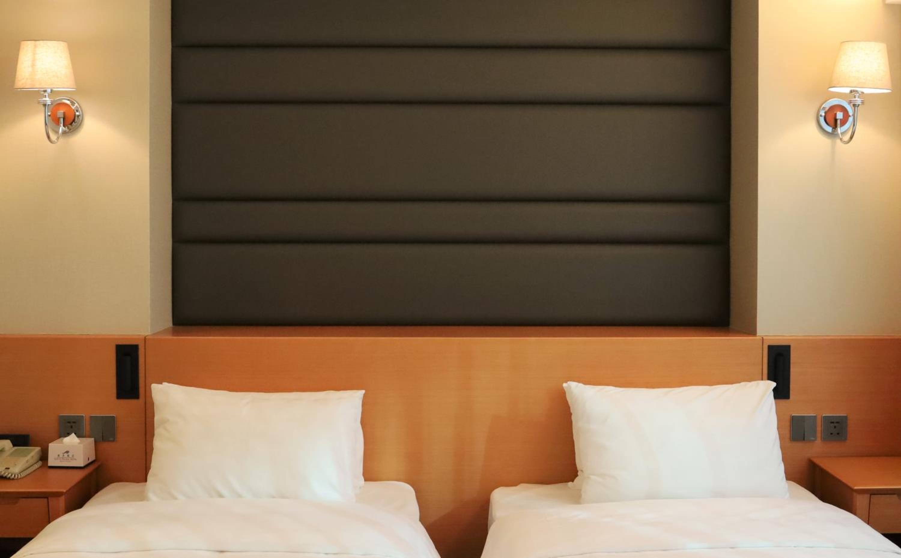 South Pacific Hotel 3