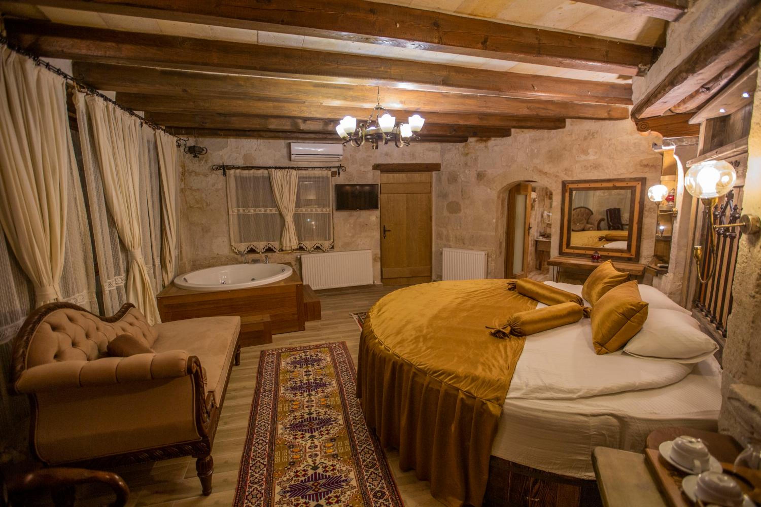 Divan Cave House - Image 26