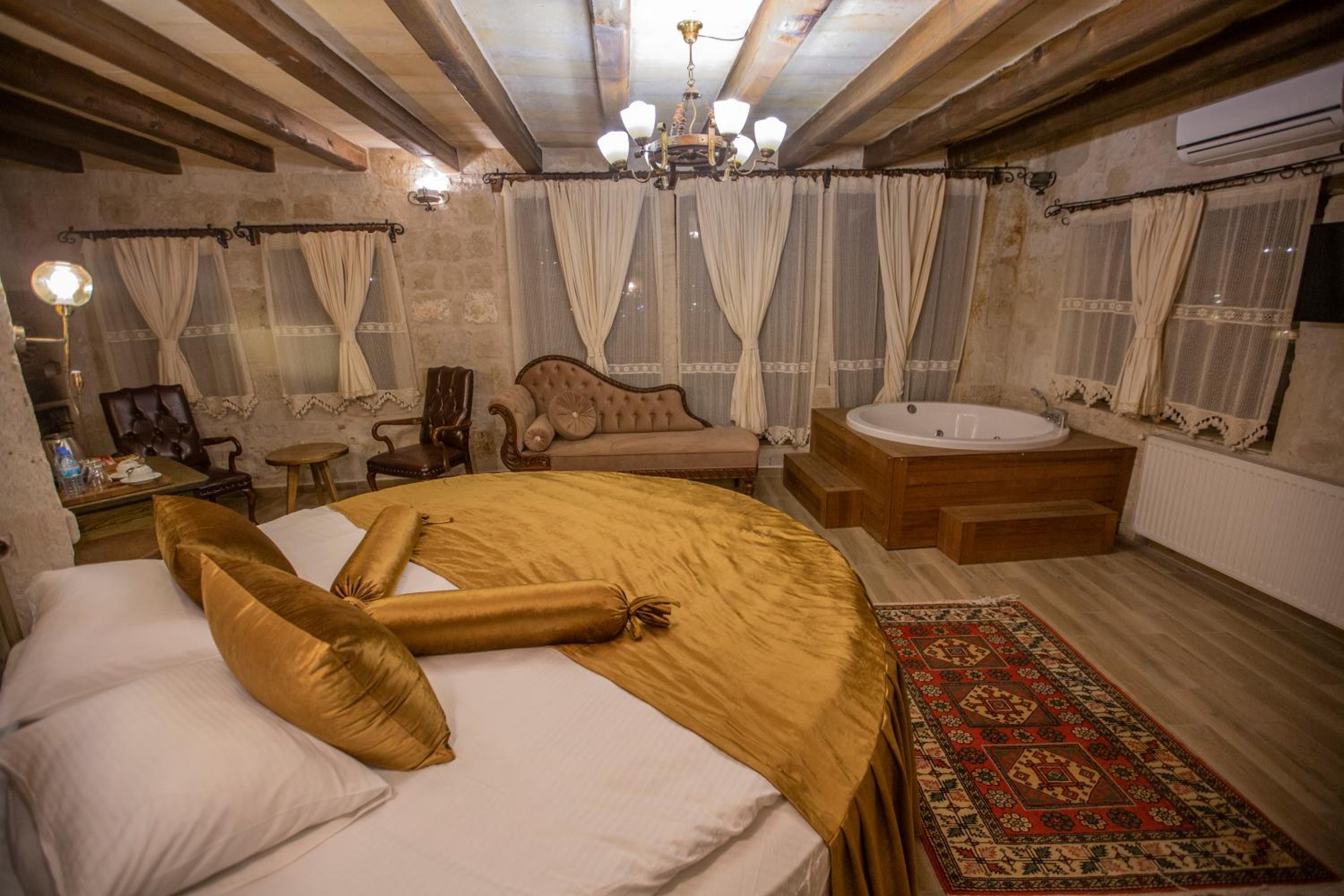 Divan Cave House - Image 25