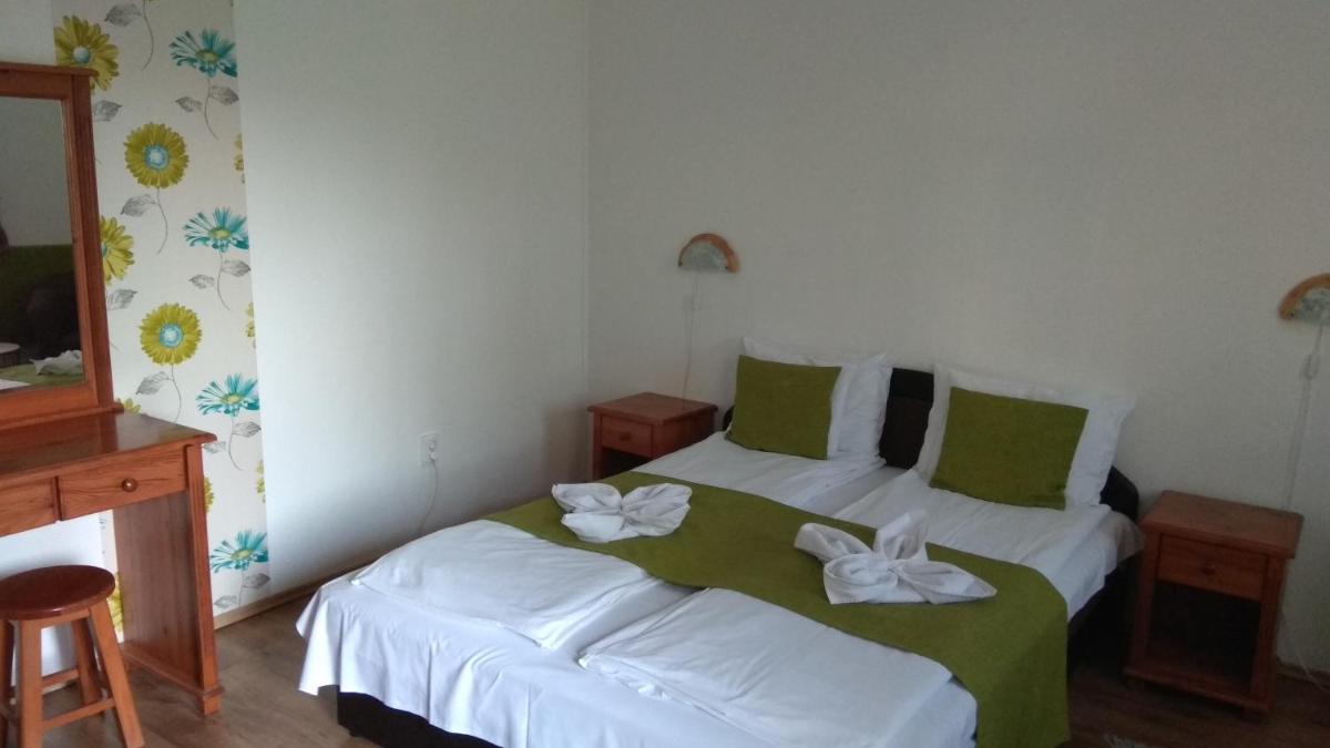 Photo 38