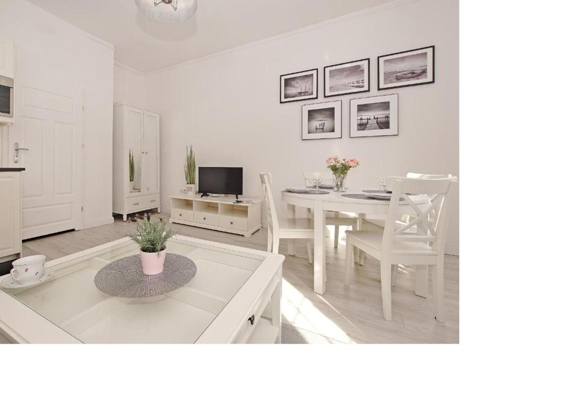Apartament Kameralny Długa 50 view 4