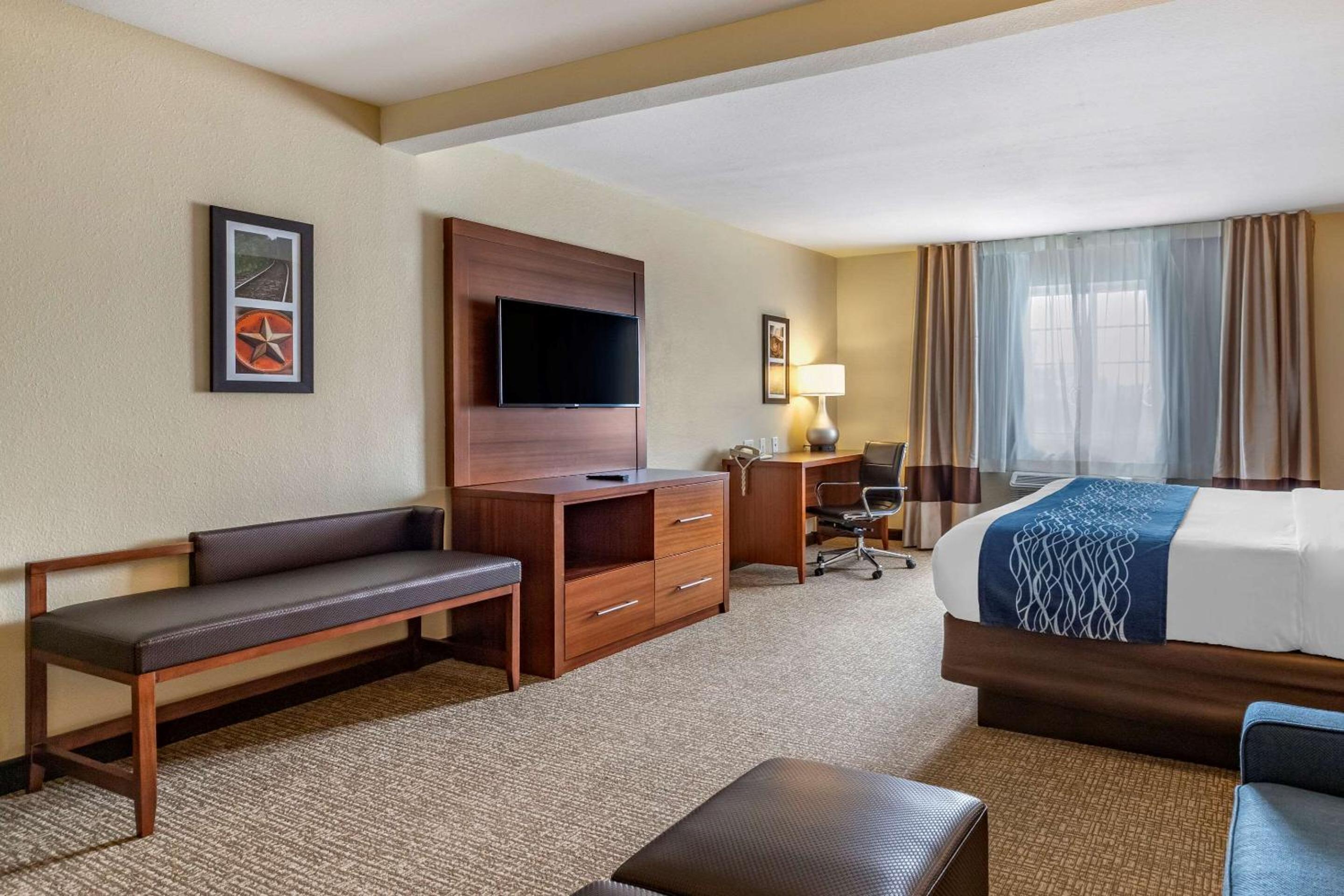 Comfort Inn  Suites Texas Hill Country - Property Image 23