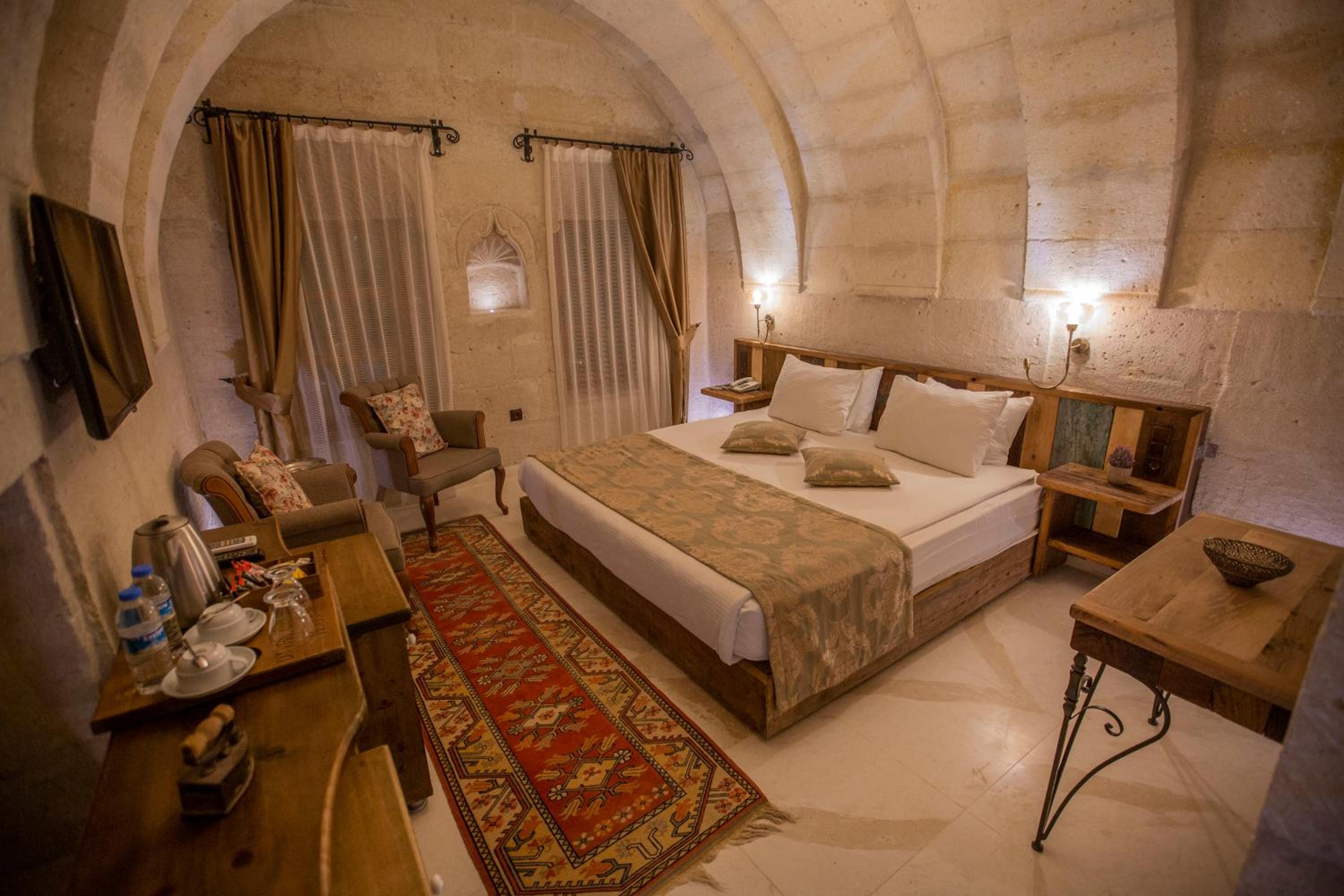 Divan Cave House - Image 22