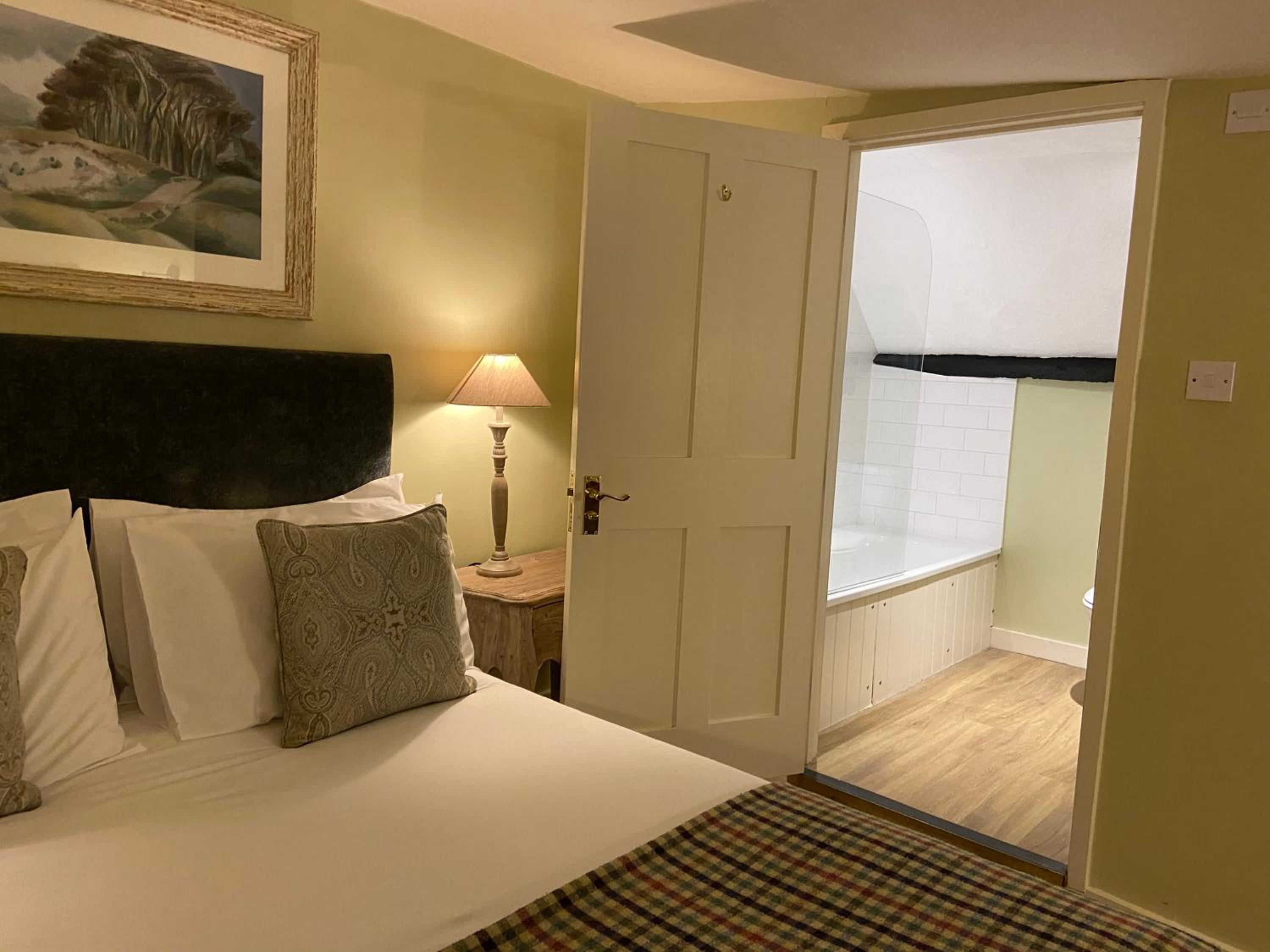 Marlborough Vacations - The Green Dragon - Property Image 33