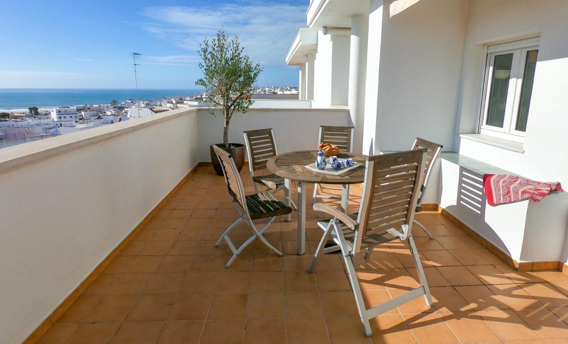 Terraza Trafalgar Apartamento tipo penthouse con enorme terraza y vistas al mar