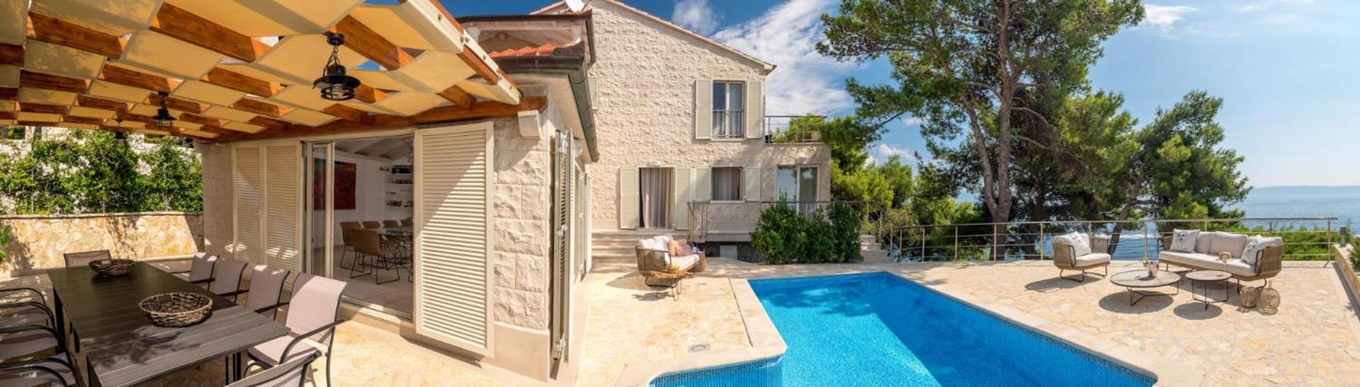 Villa Sumartin Selca, Stunning, Luxurious Frontline 7 Bedrooms, Amazing Sv view 2