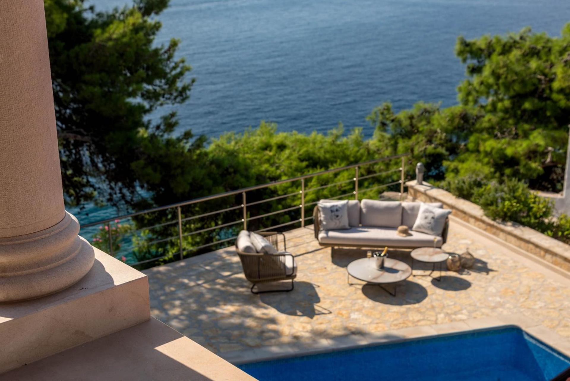 Villa Sumartin Selca, Stunning, Luxurious Frontline 7 Bedrooms, Amazing Sv view 3