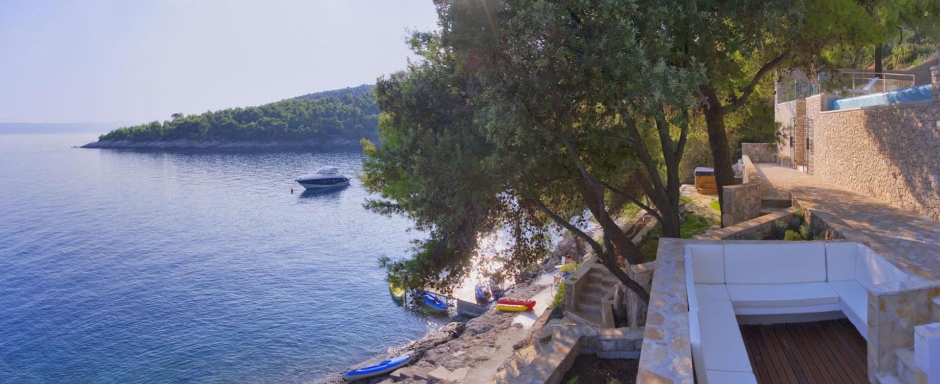 Stunning Brac Villa 5 Bedrooms Villa Selca Brac 5 Metres To The Beach view 5