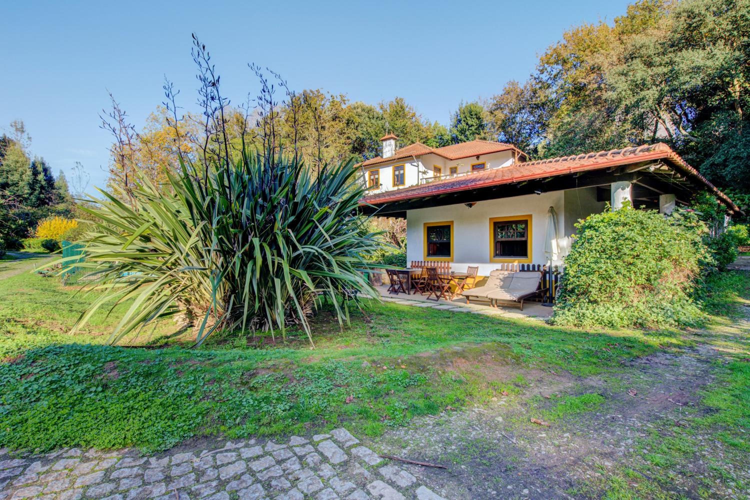 Casa do Moinho Rural campo e praia , 9 pessoas, animais benvindos view 3