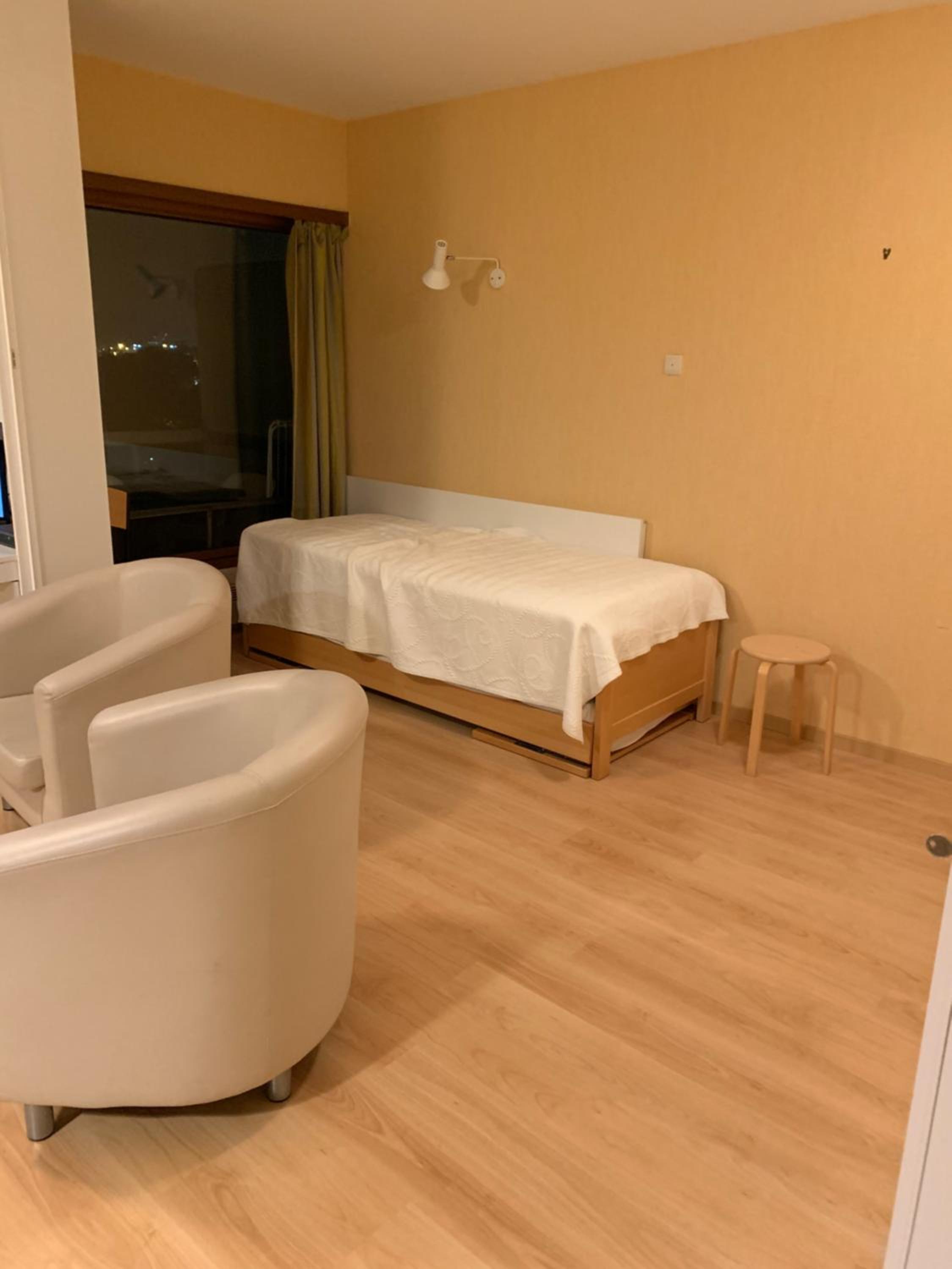 Cosy Laguna Resort Knokke Duinbergen Furnitured Internet studio view 3