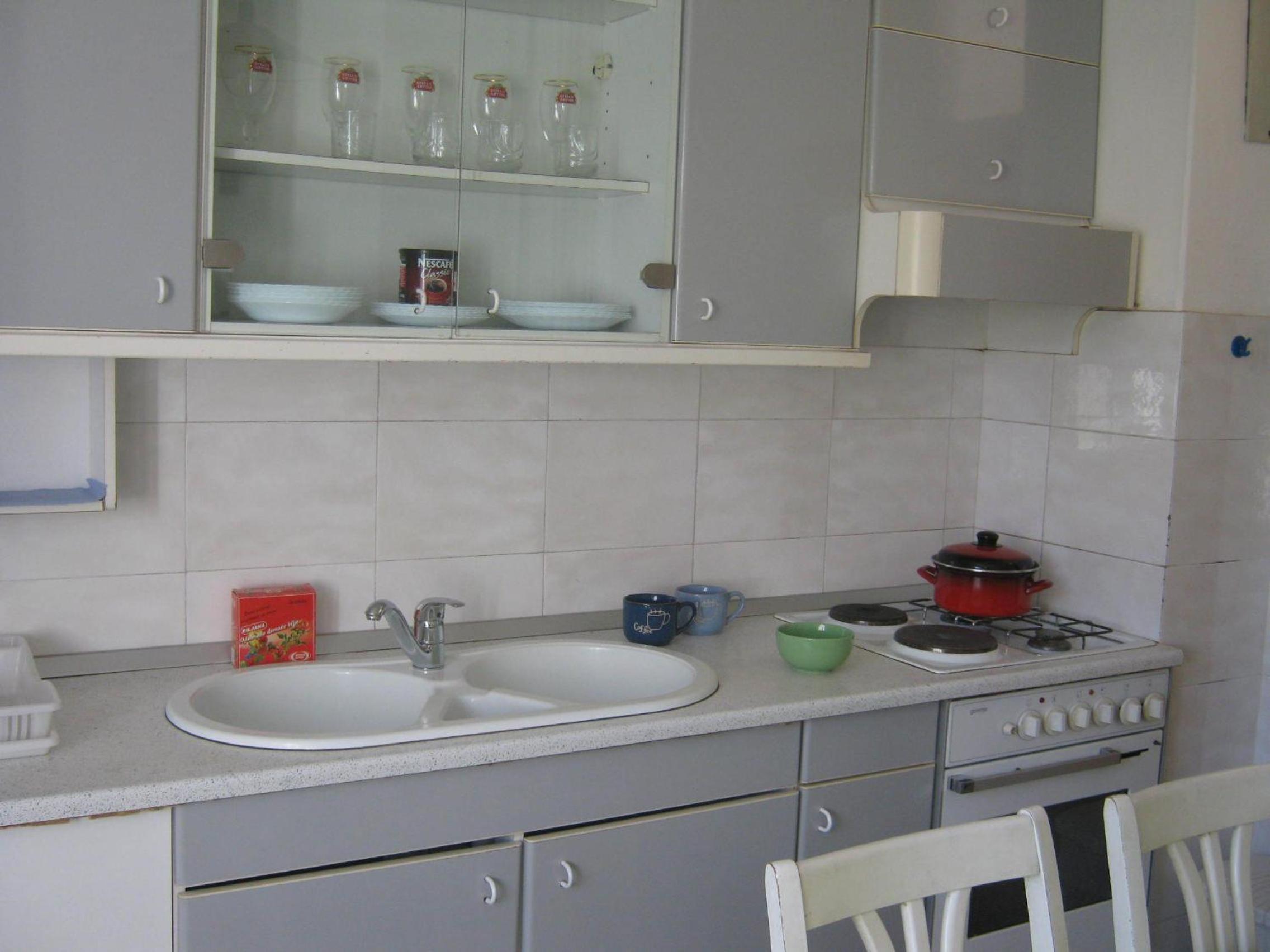 Apartments and Rooms Artemida