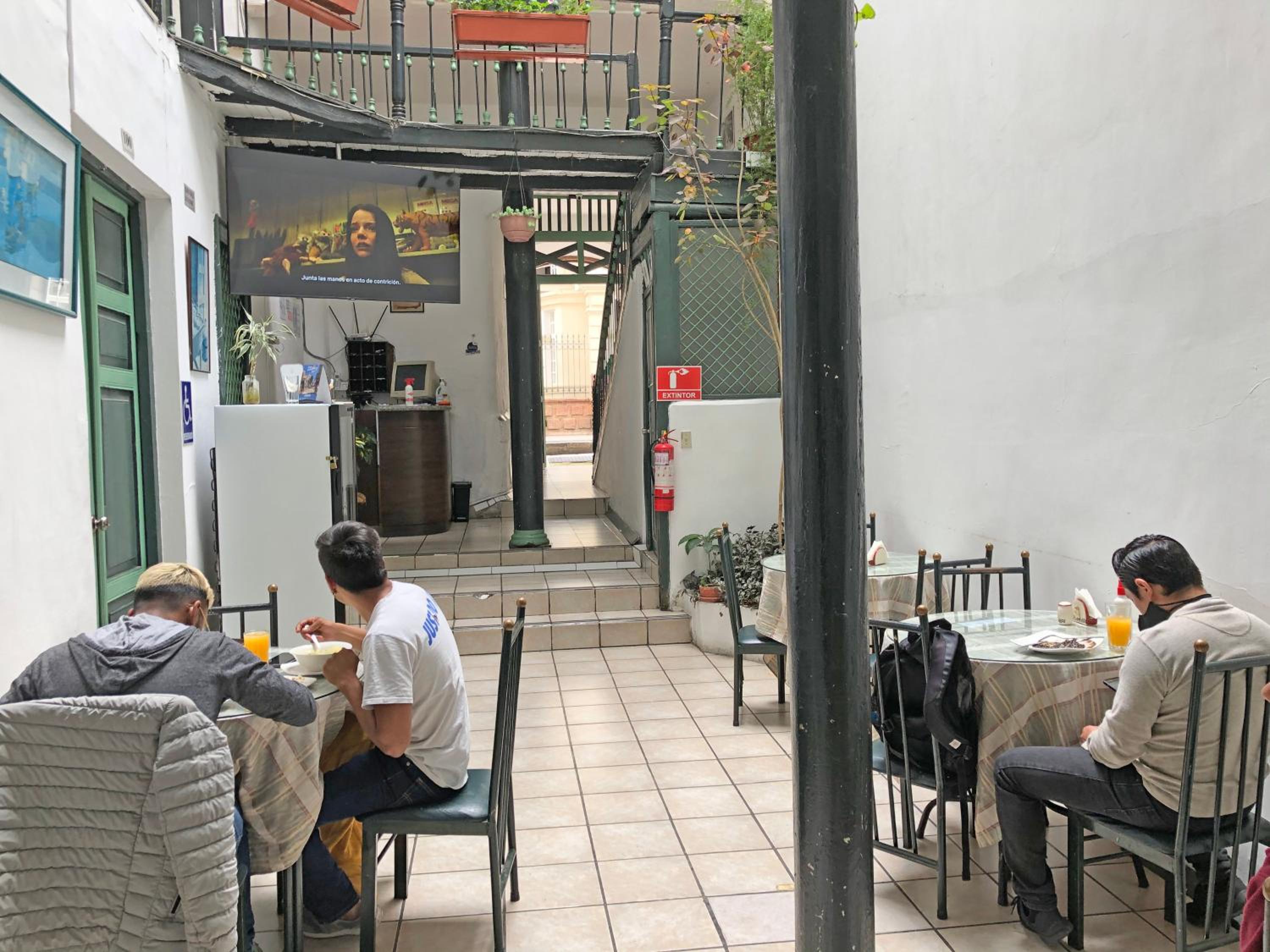 Hostal Latina