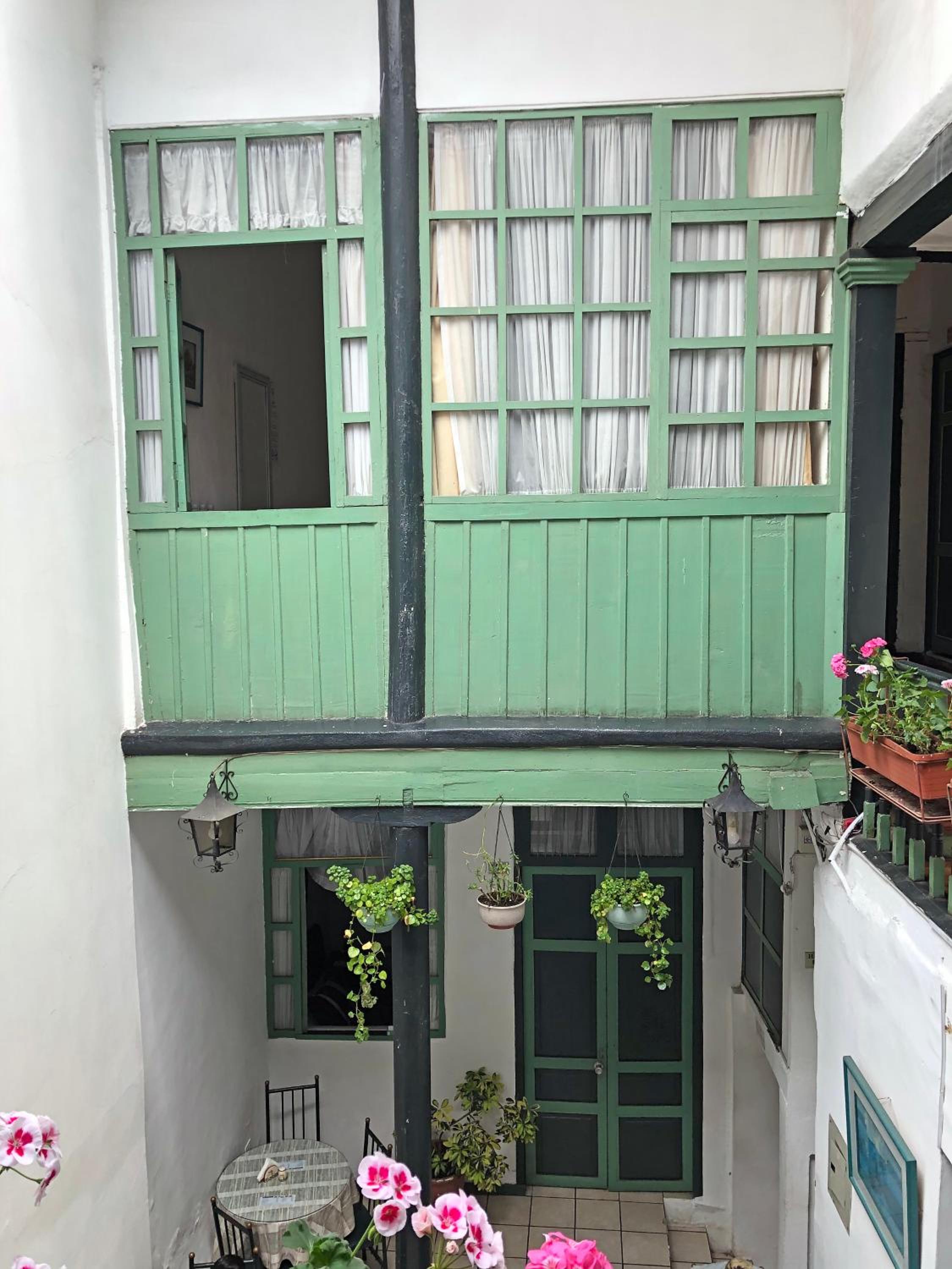 Hostal Latina