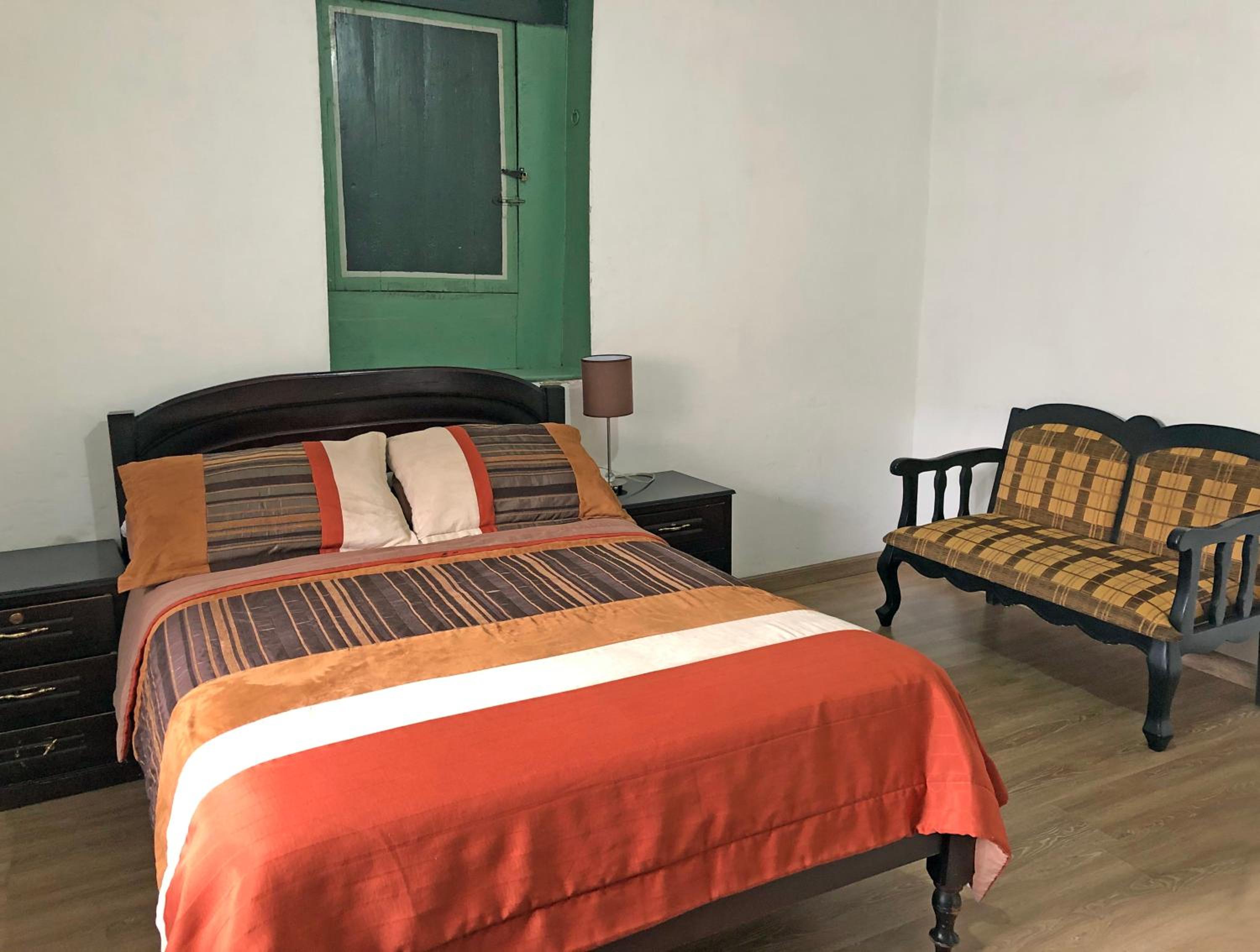 Hostal Latina