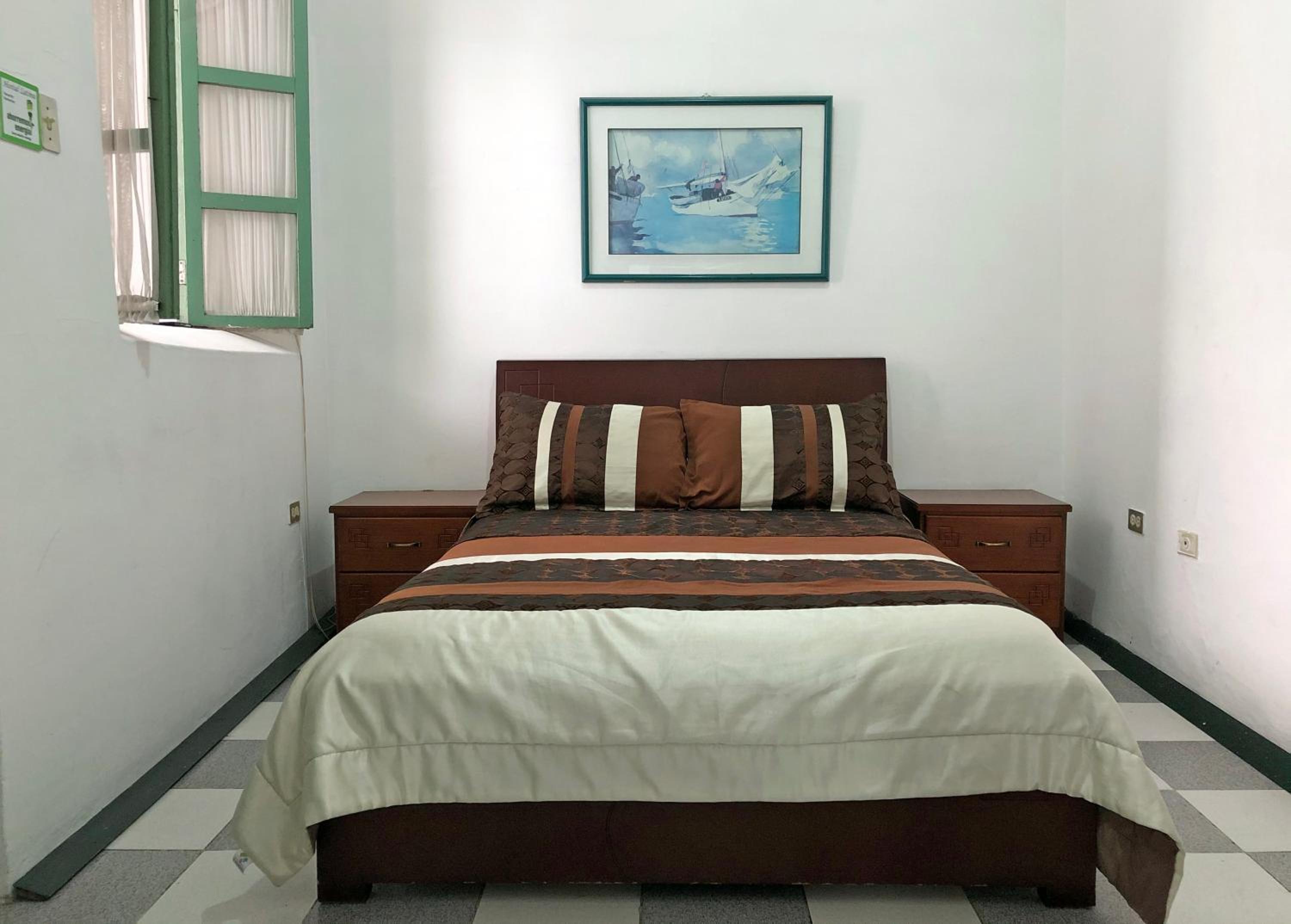 Hostal Latina