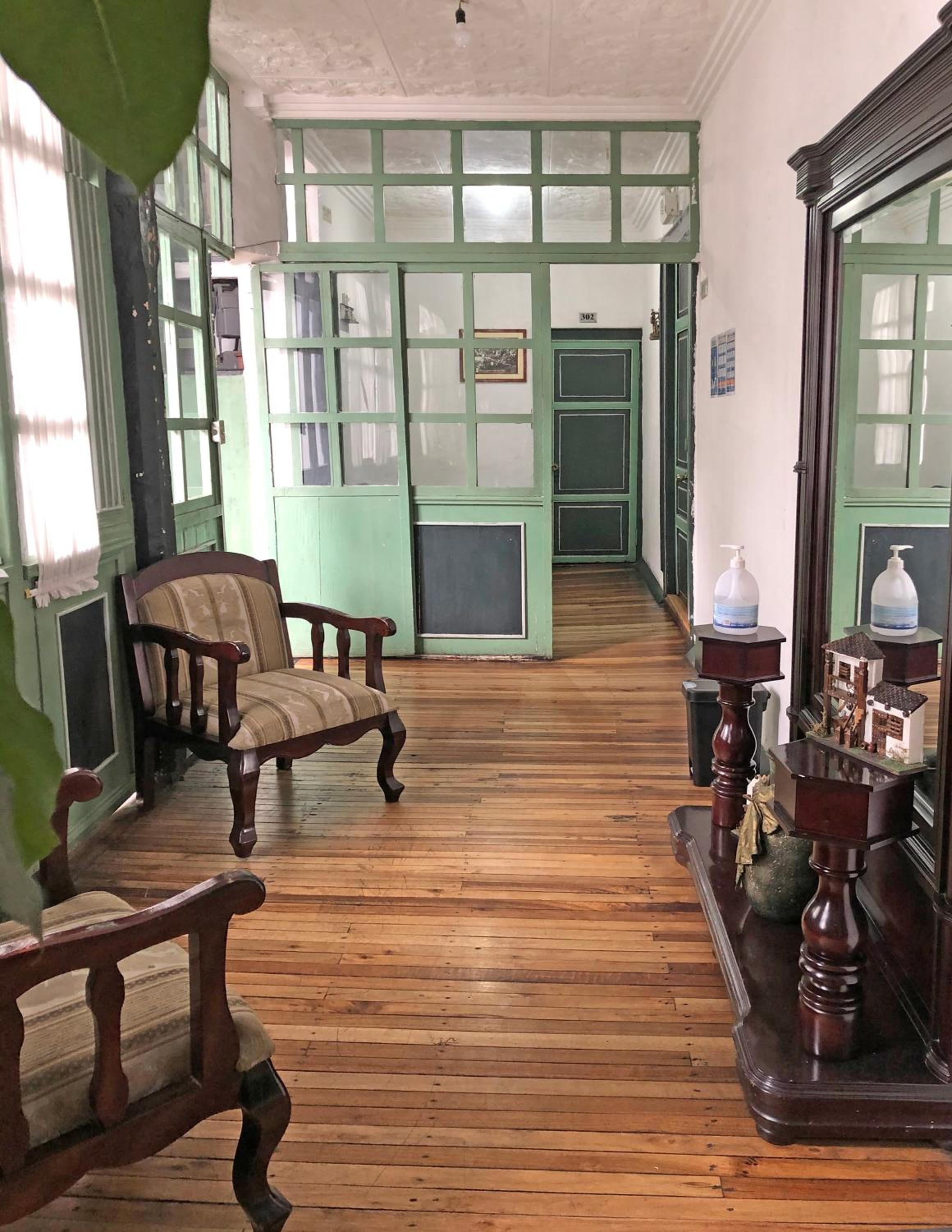 Hostal Latina