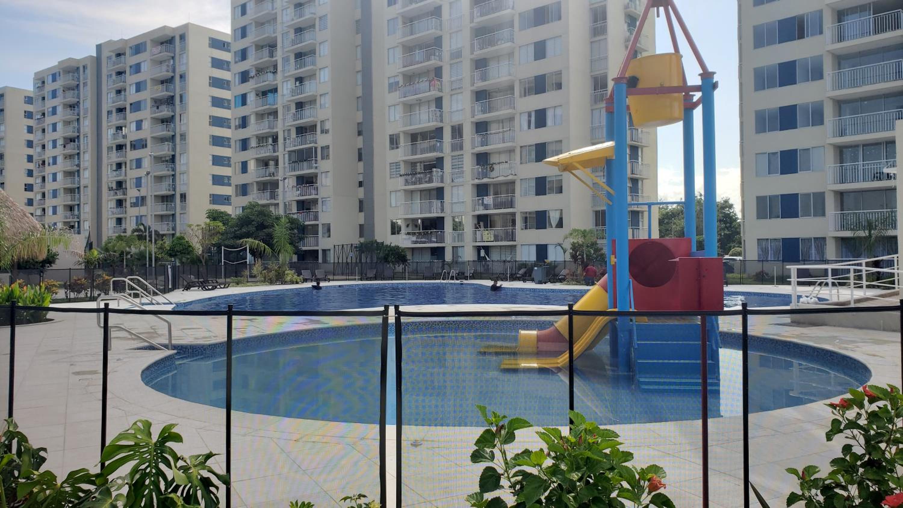 Piscina & Descanso - Puerto Azul- con todas las comodidades!