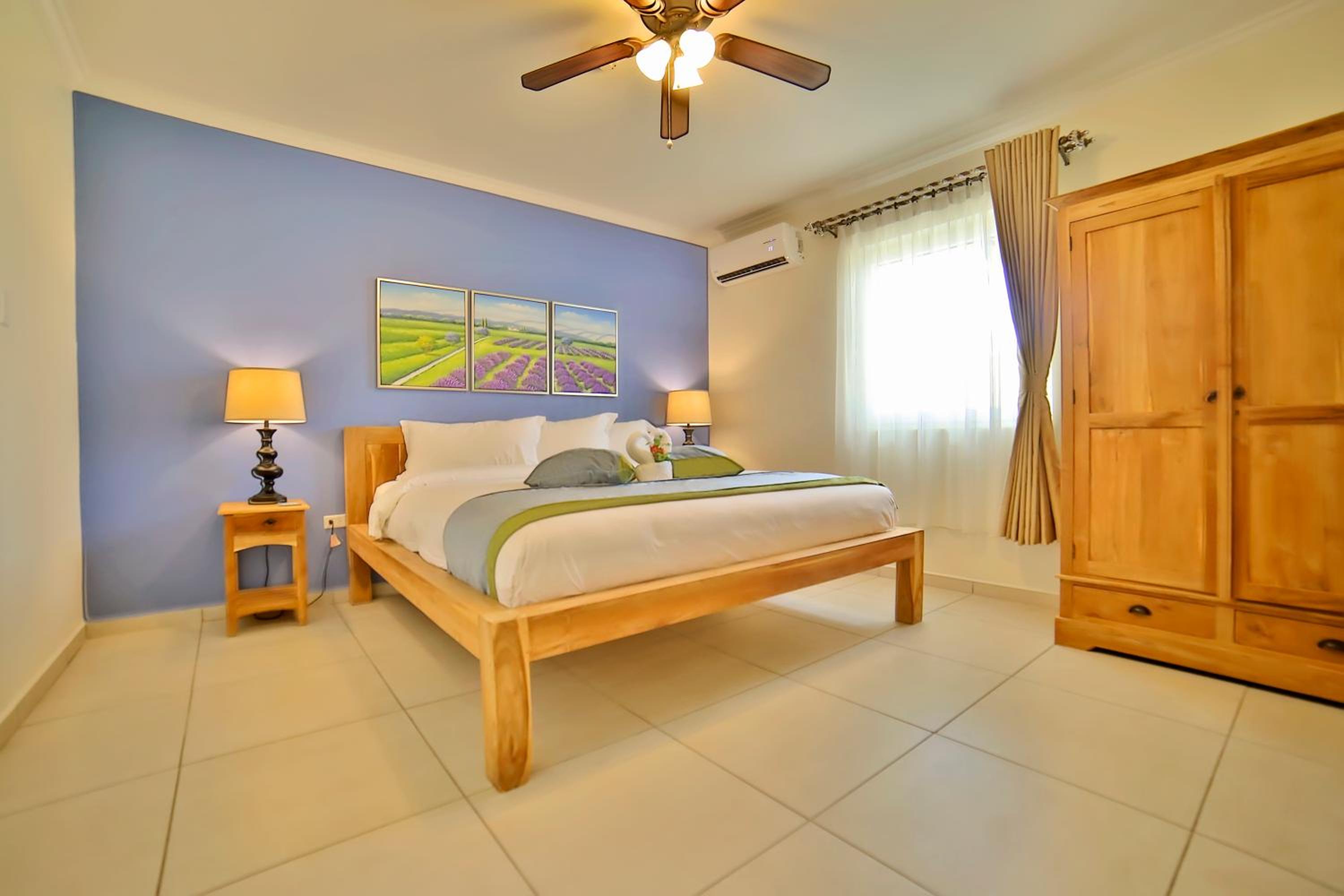 Pearl Aruba Condos