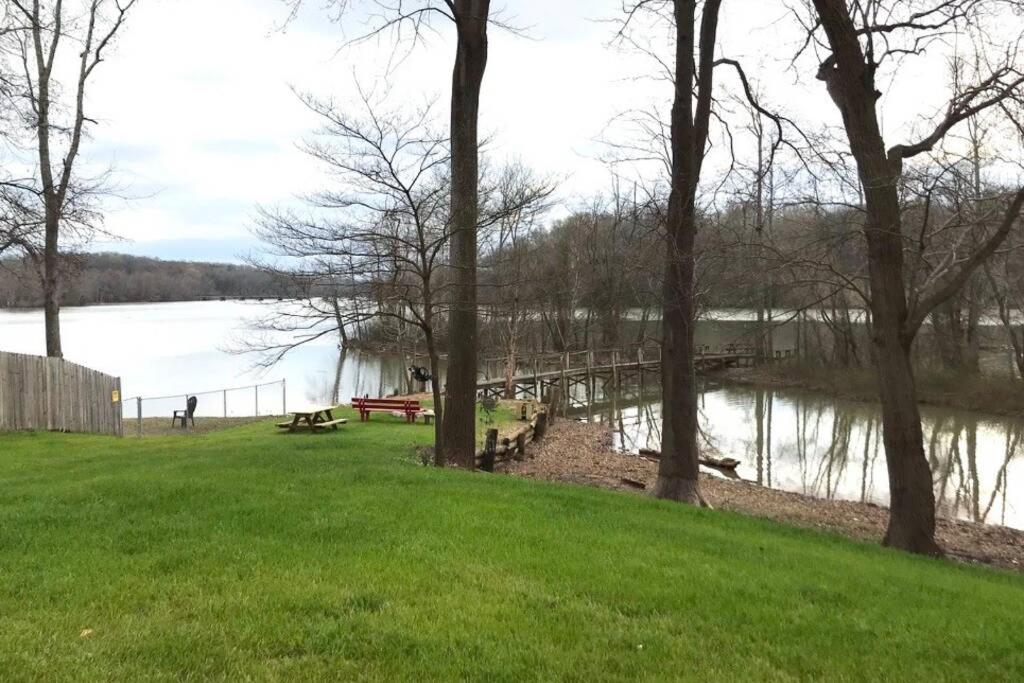 Belmont NC Riverfront 2-Bedroom Garden Suite