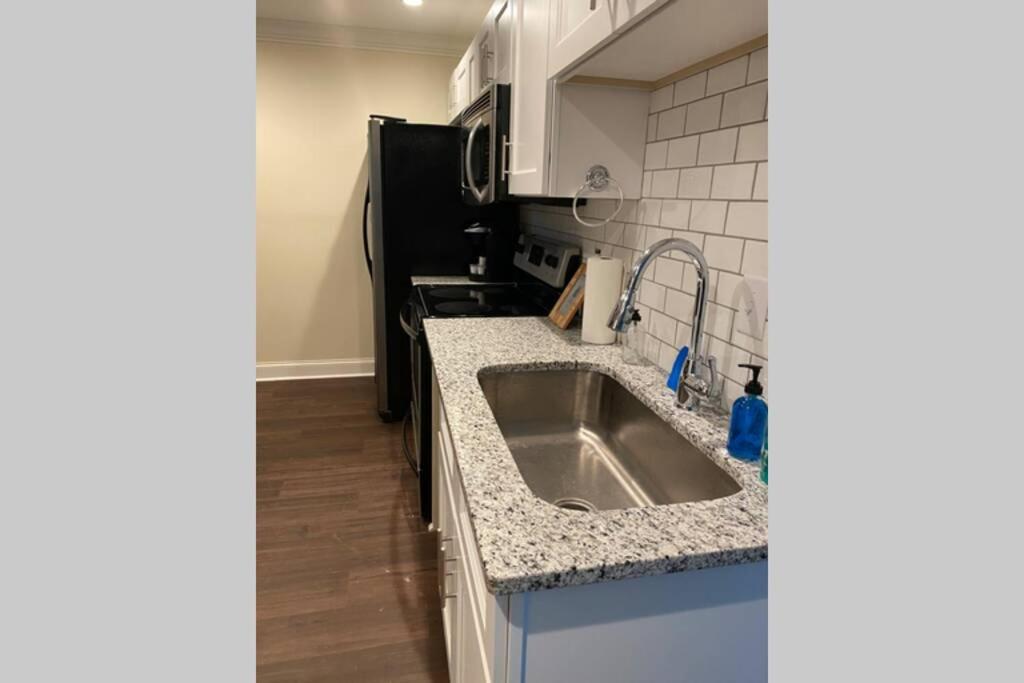 3-BDR Direct Waterfront Cottage view 3