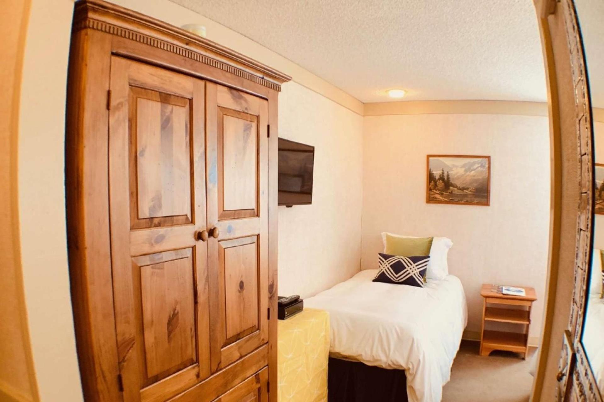 So Davis St Unit 333 #414 ~ Mountaineer