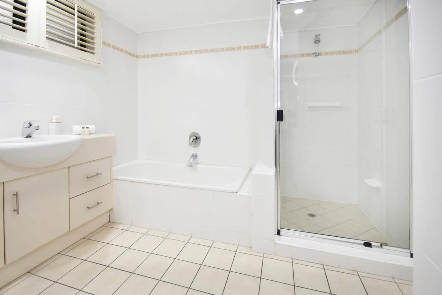 Mooloolaba Vacations - 20 Steps to the Sand! - Property Image 8