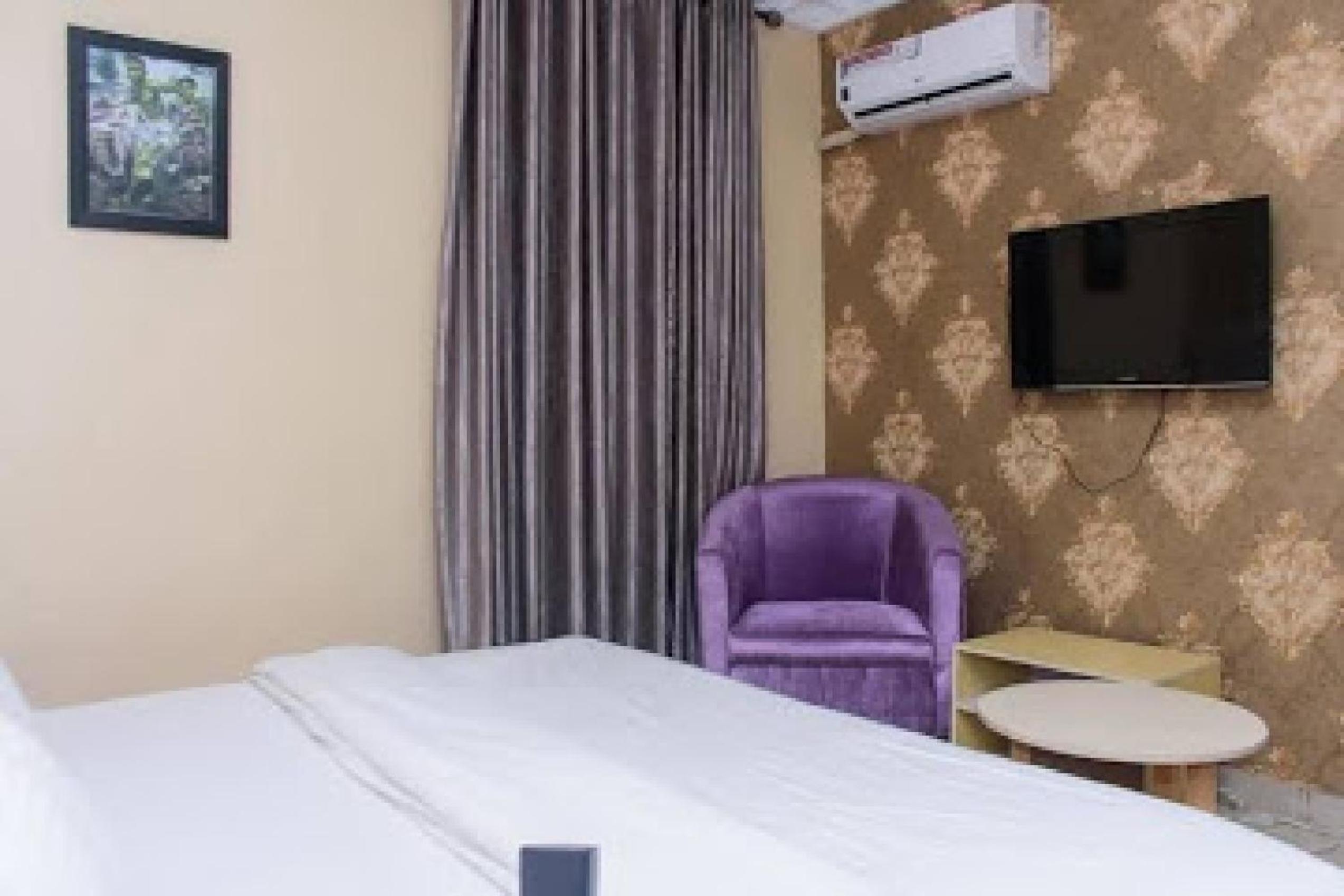 Ambience Hotel and Suite - Deluxe