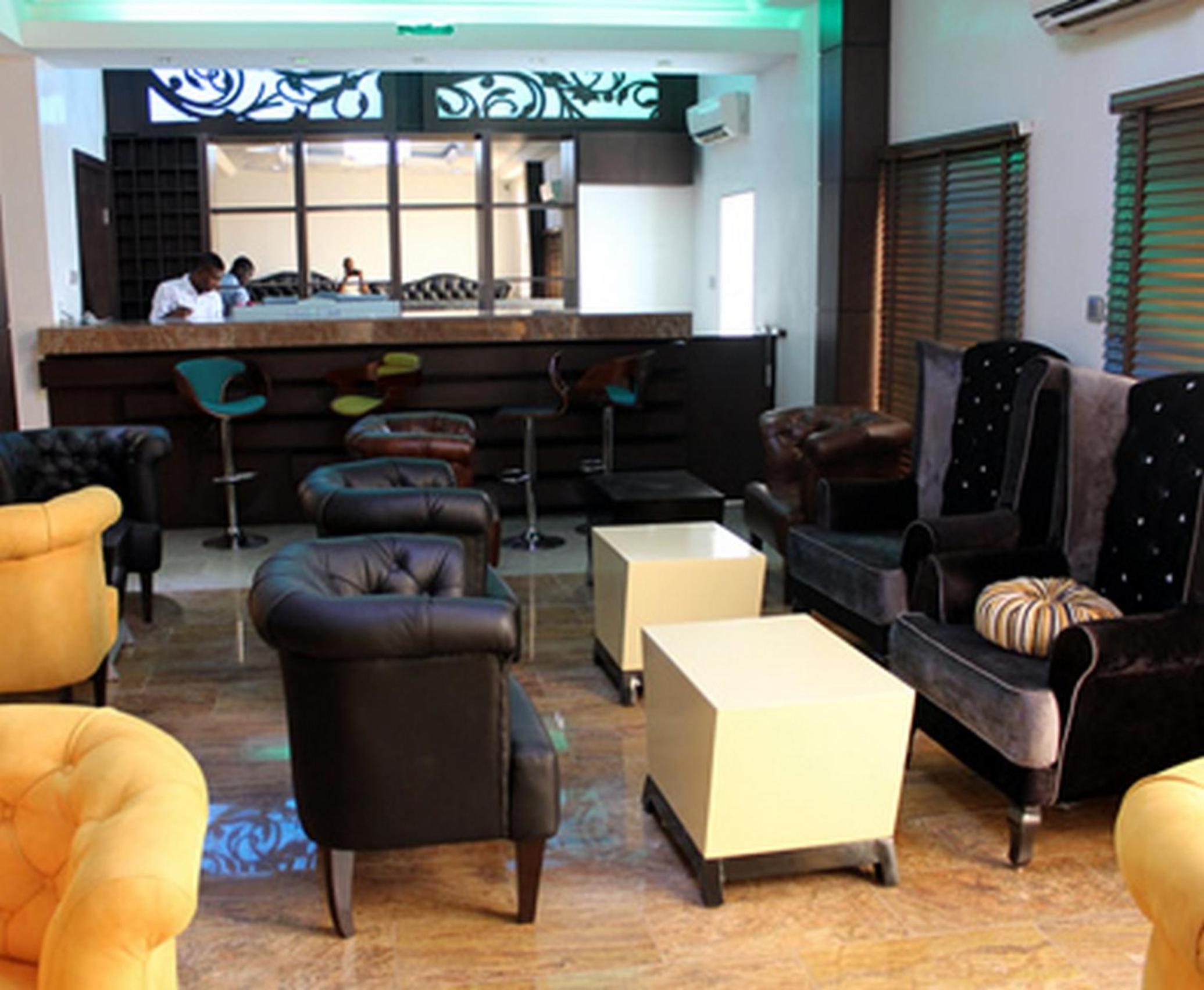 Cubana Suites - Guest Room