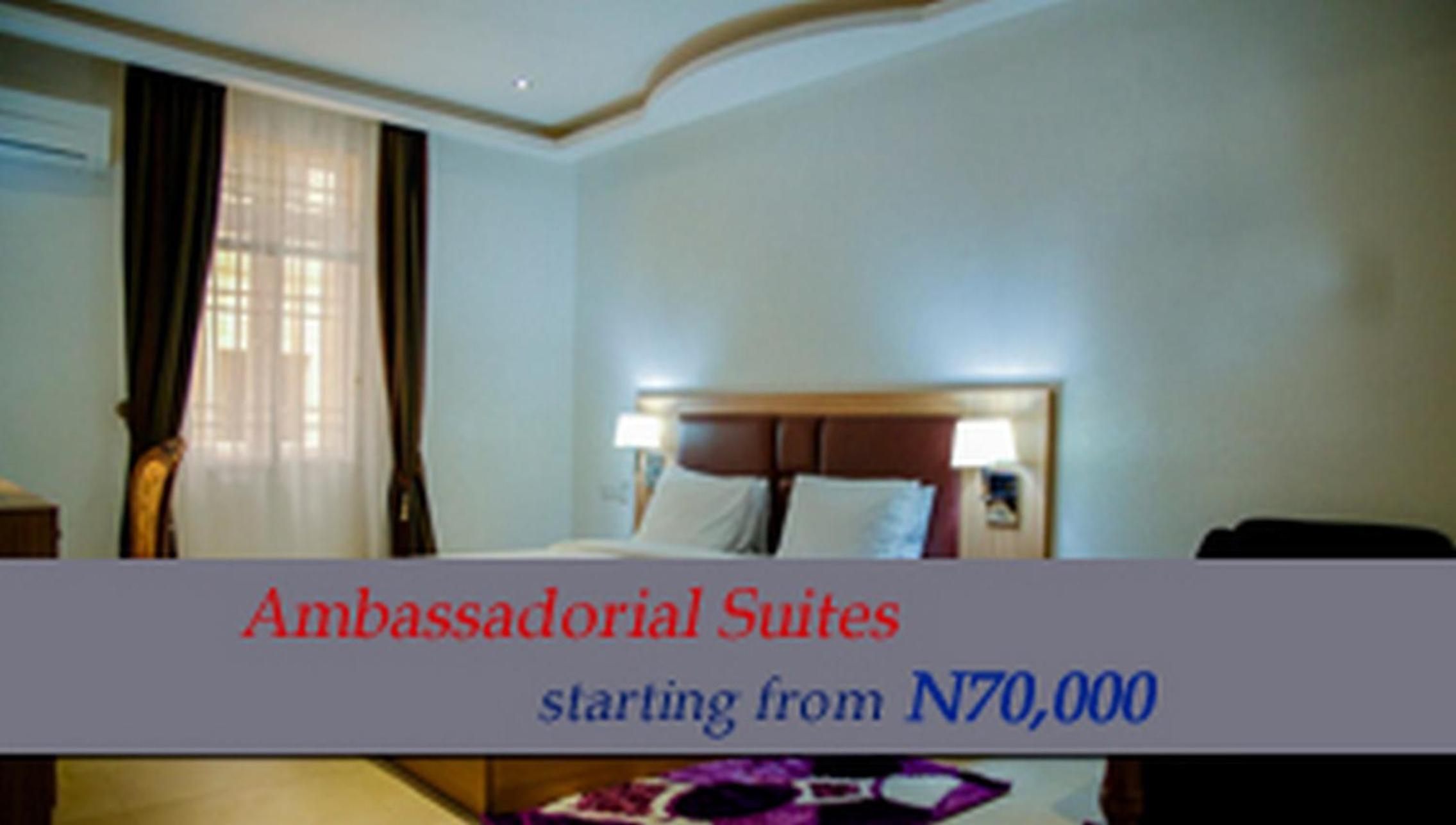 Cubana Suites - Guest Room
