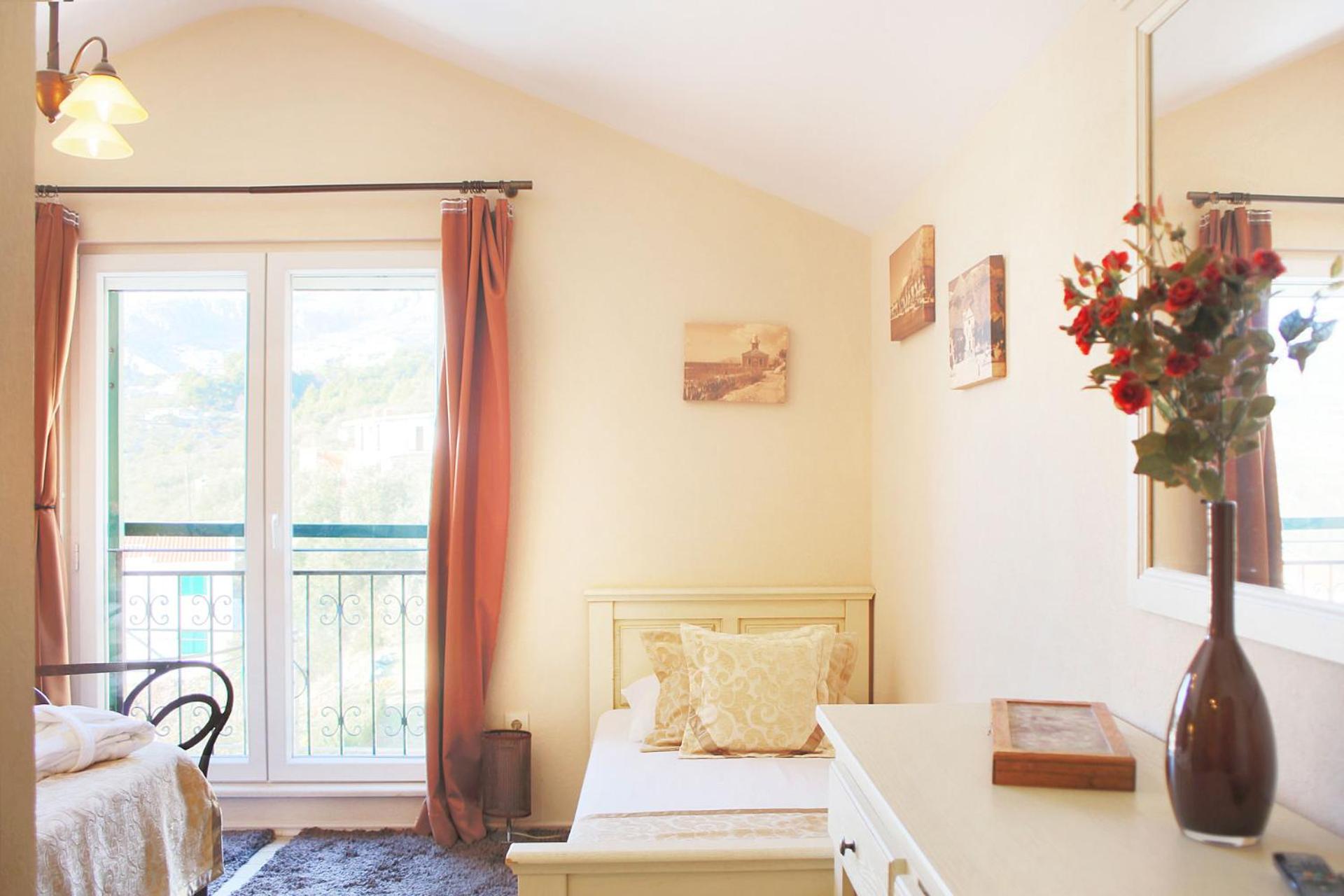 Delightful Split Villa 2 Bedrooms Villa Makarska Petite Private Pool and Sauna Makarska view 3