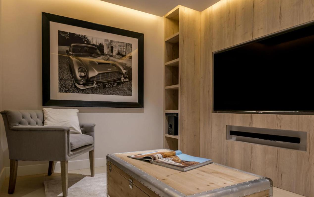Stunning Korcula Villa 4 Bedrooms Villa Waterfront Dream Cinema Room view 5