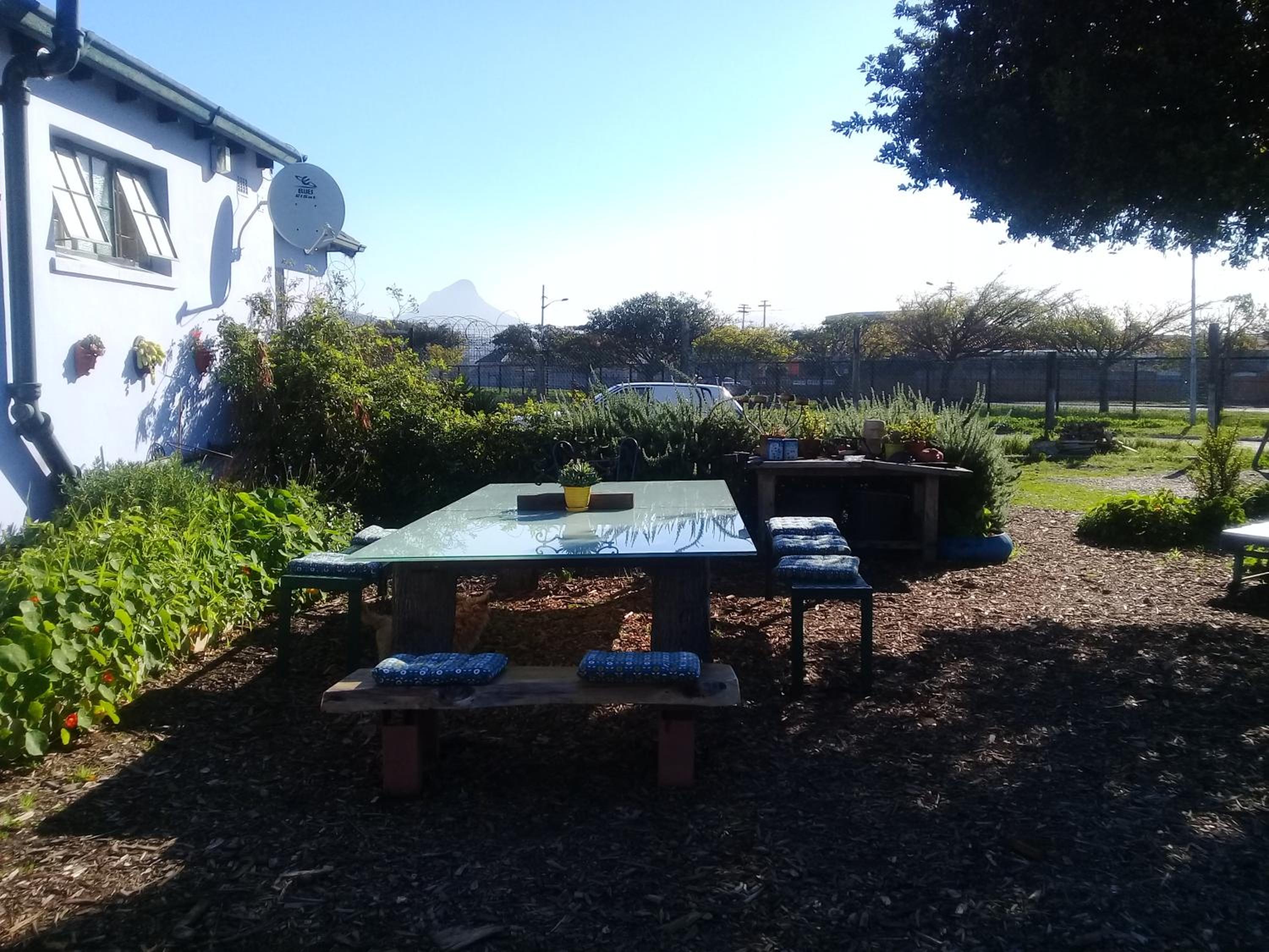 Lighthouse Farm Backpackers Lodge