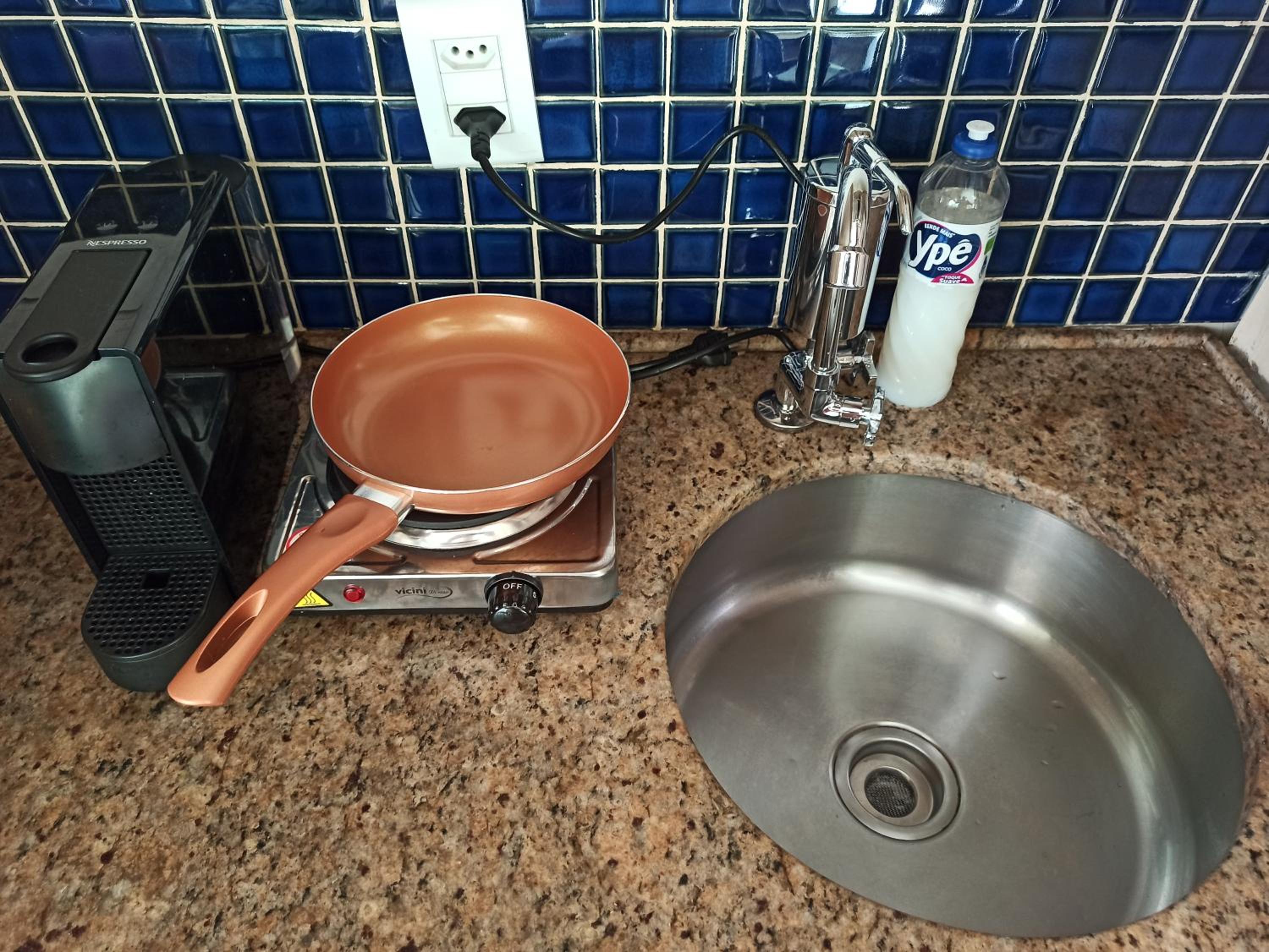 Barra Prime Flats, Ed Mediterrâneo, wi-fi 400Mb, balsa pra praia grátis, ar condicionado novo!