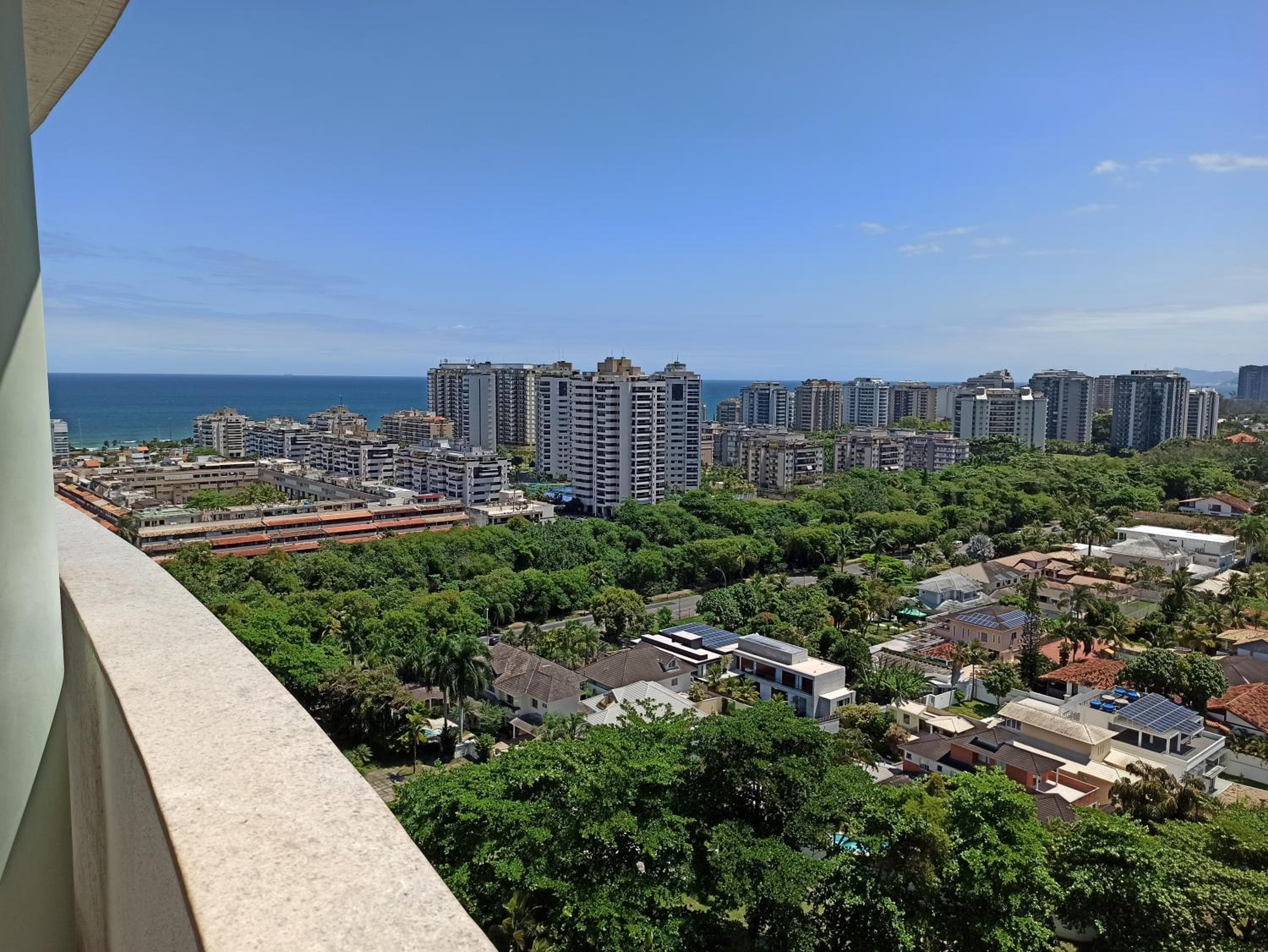 Barra Prime Flats, Ed Mediterrâneo, wi-fi 400Mb, balsa pra praia grátis, ar condicionado novo!