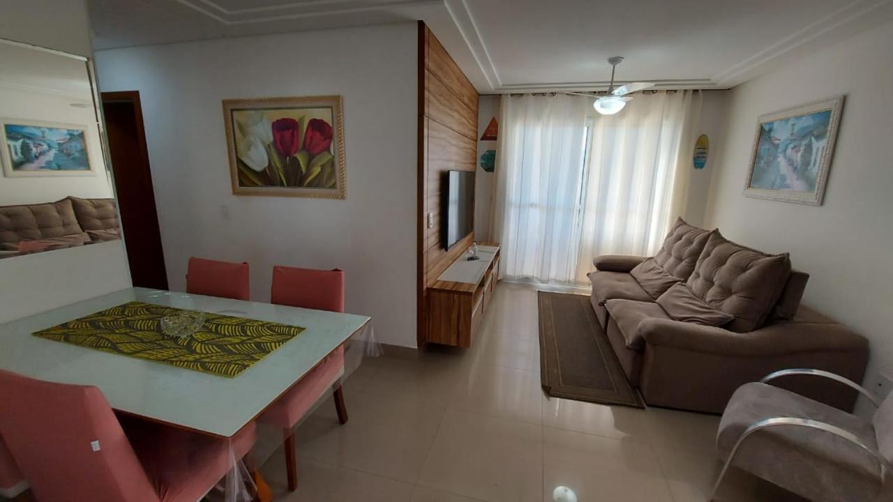Praia do Morro - Guarapari - Apto 2 Quartos com Internet - Piscina - Ar Split - Edifício Gil Nogueira