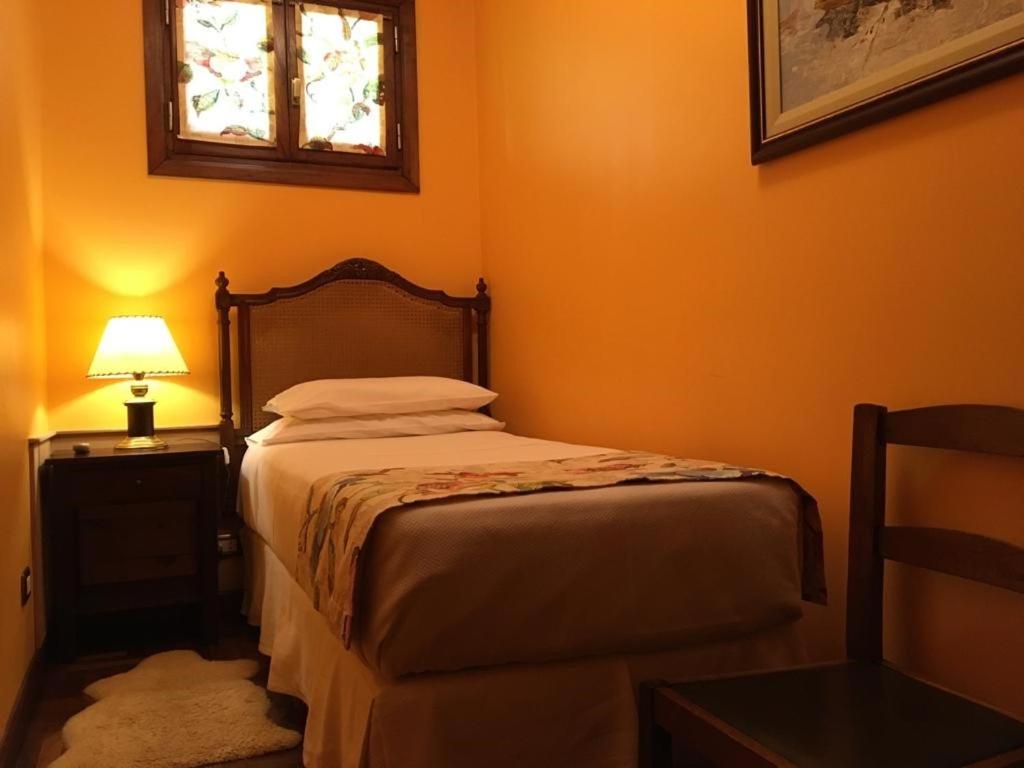 Los Nobles Hostal de Bosque