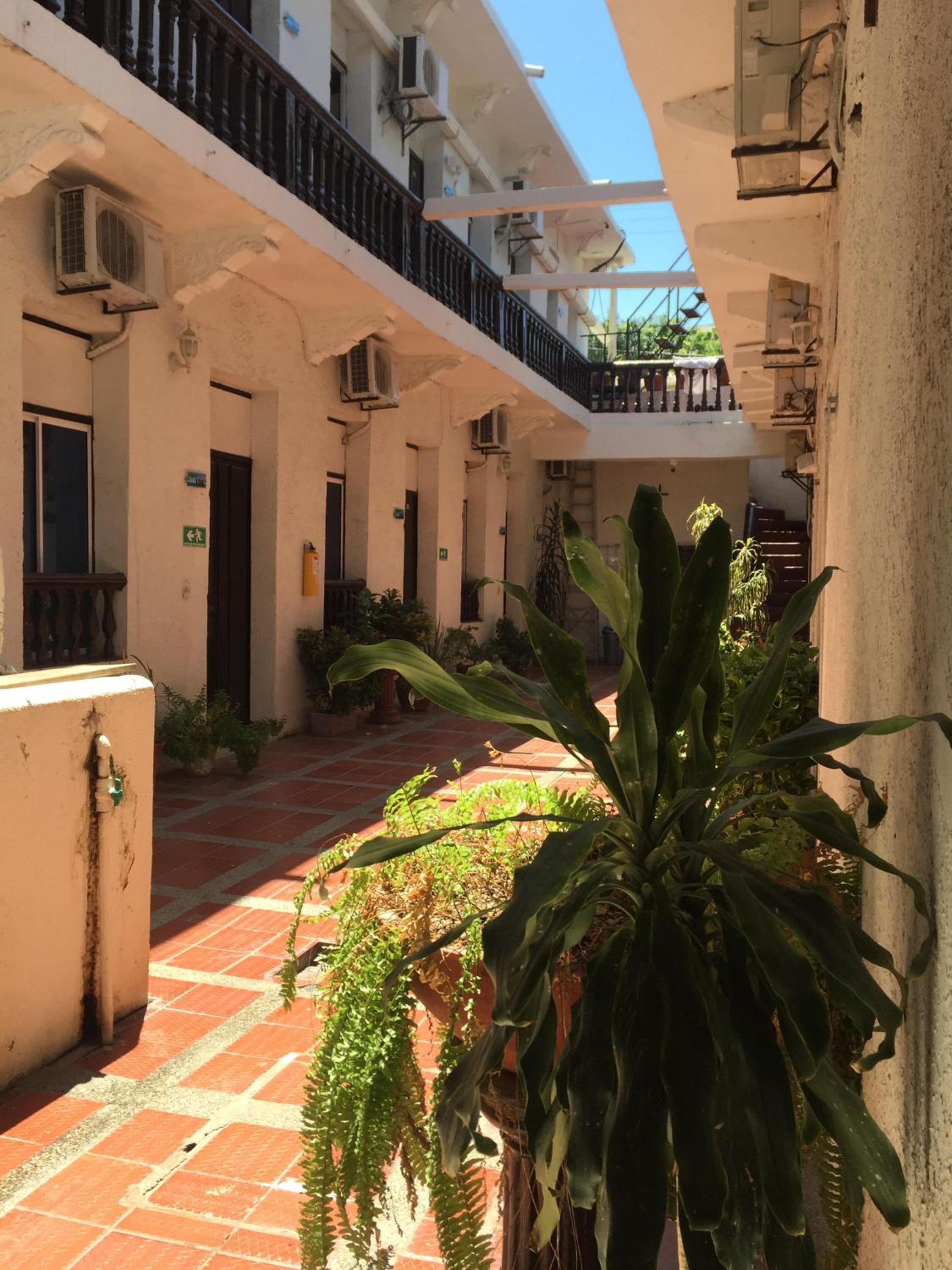 Hotel Andalucía Inn