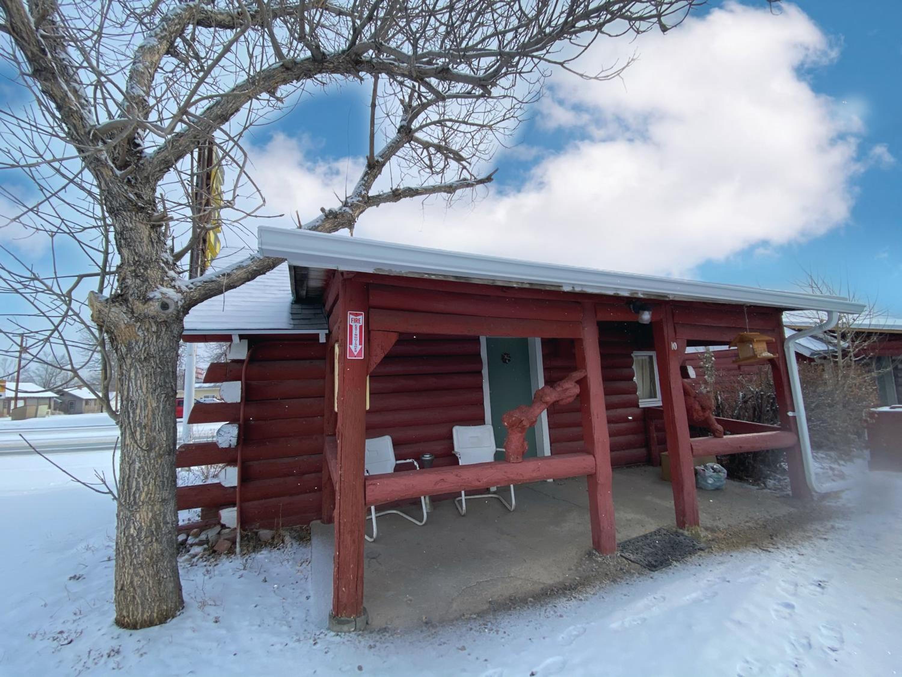 Roundtop Mountain Vista - Cabins and Motel
