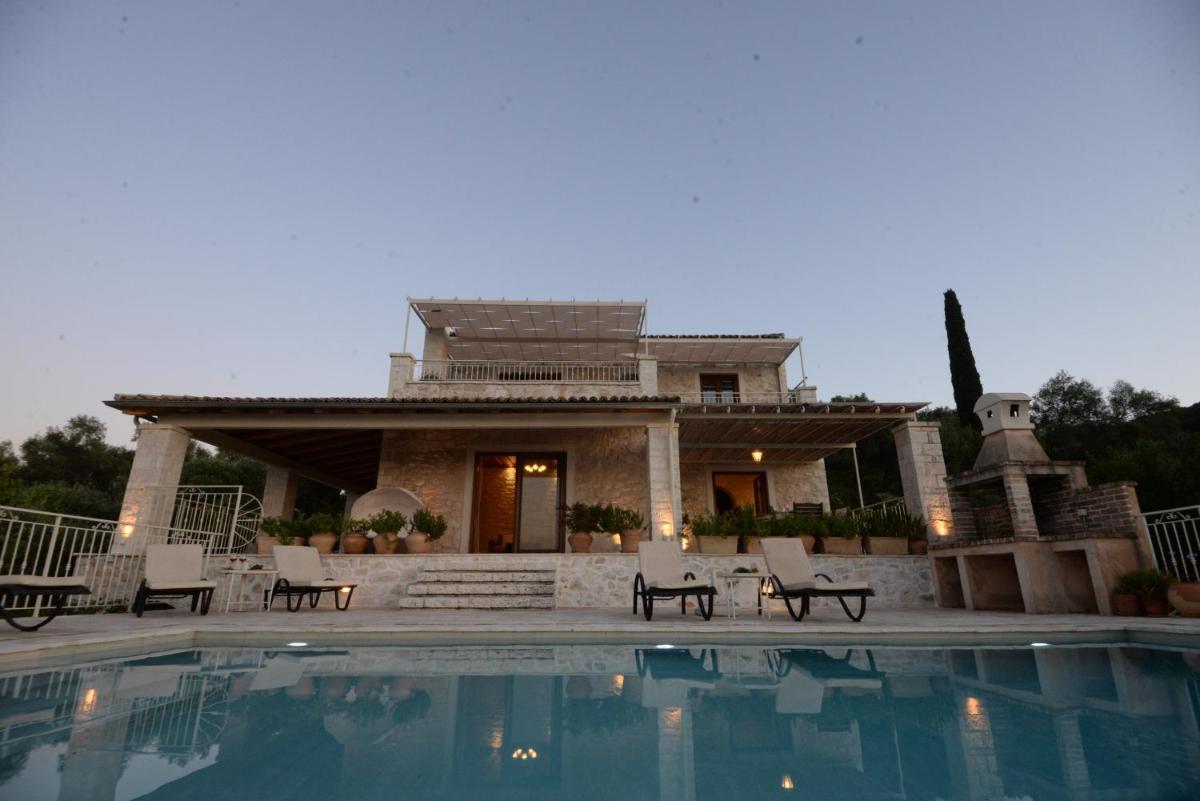 Villa Melanthi Kassiopi Corfu view 3