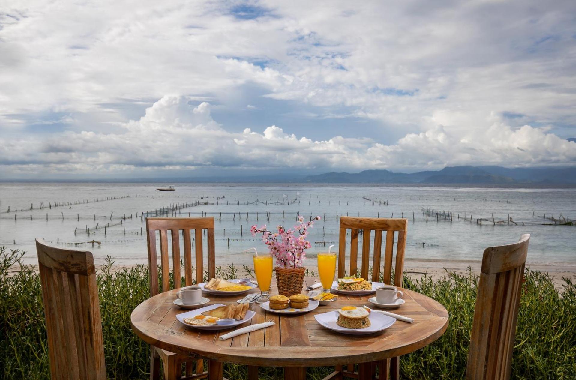 Santen Beach Bungalows view 5