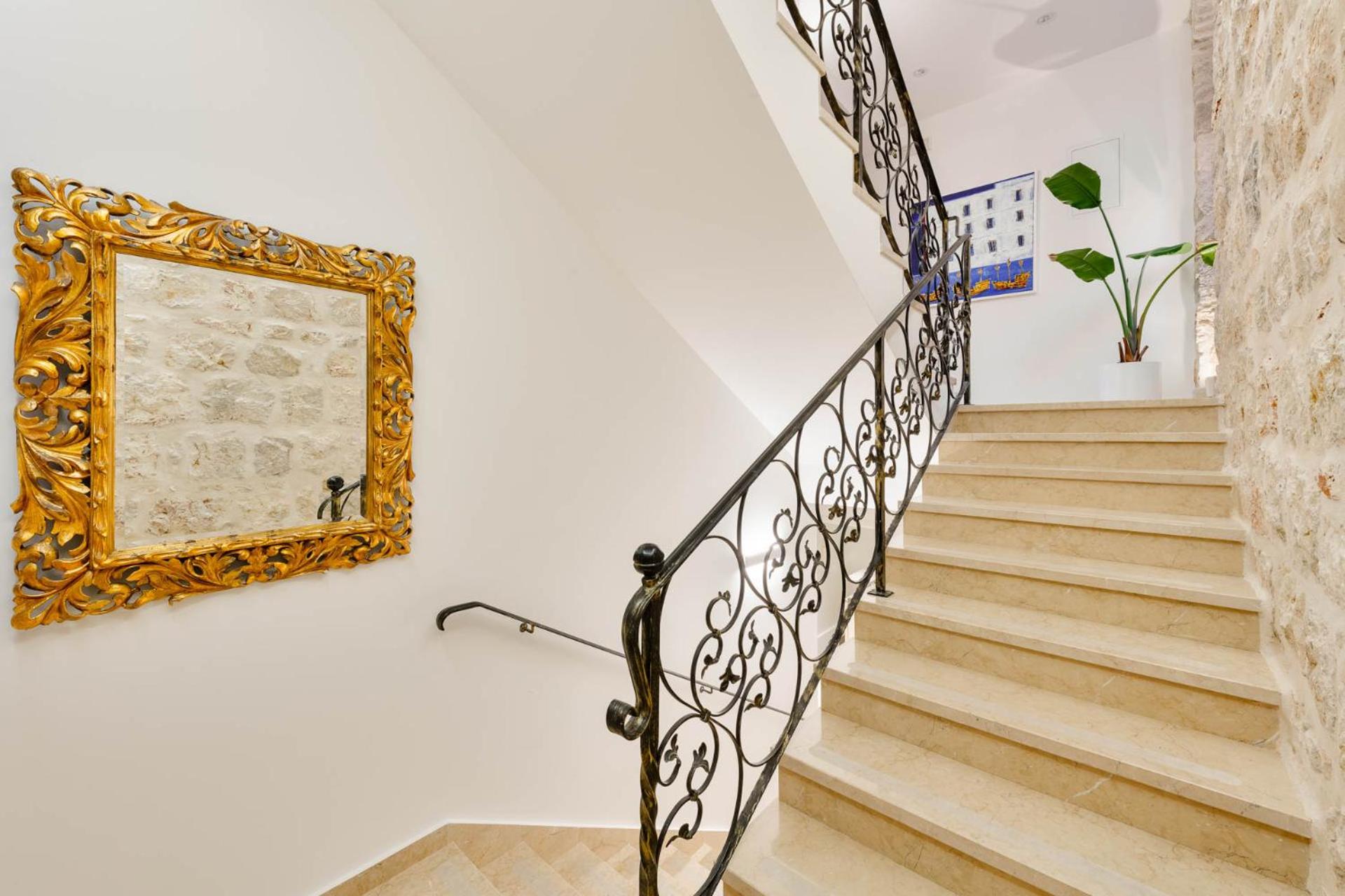 Sensational Dubrovnik Villa Villa Filia 4 Bedrooms Overlooking Dubrovnik City Walls Old Town