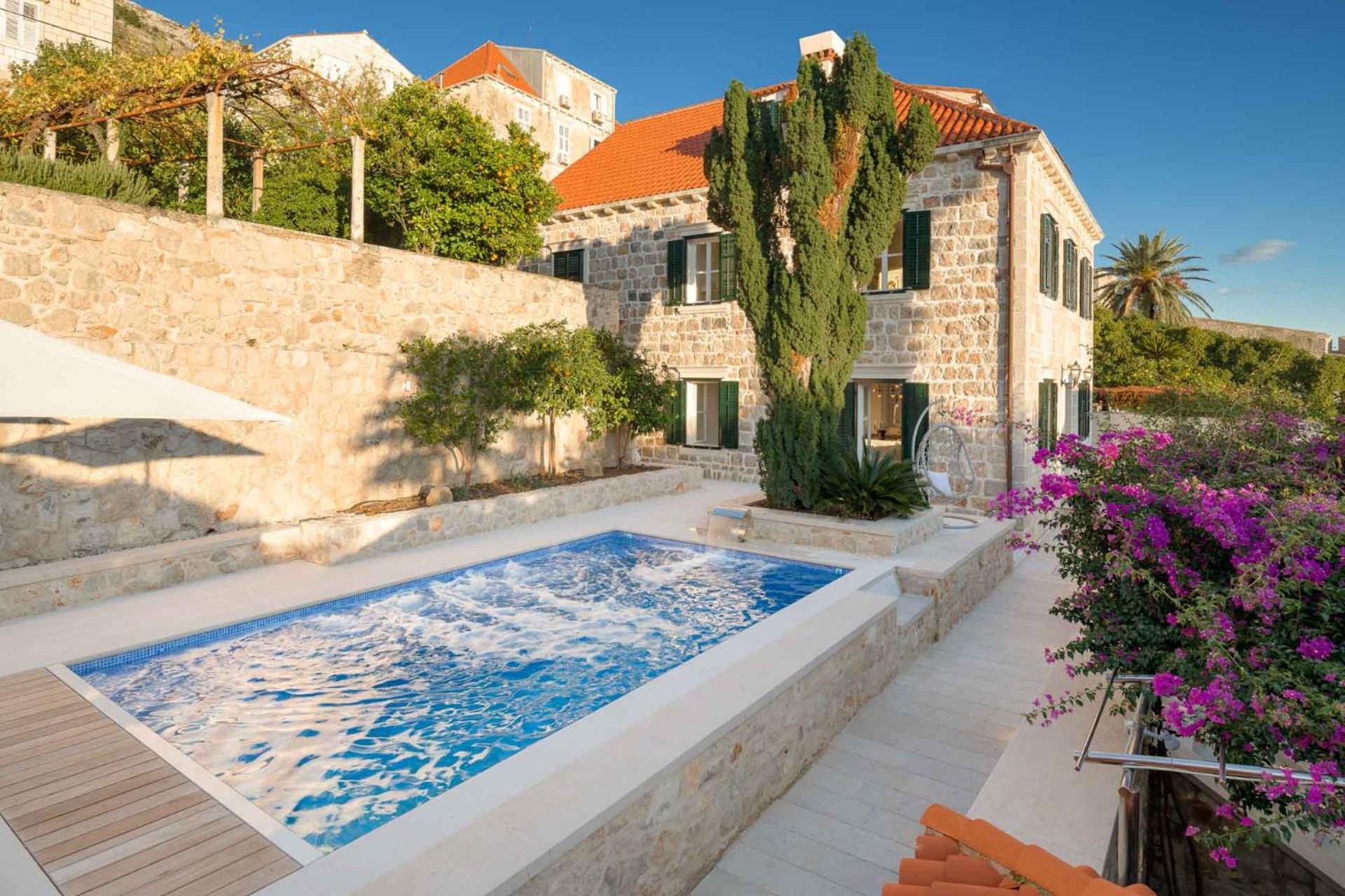Sensational Dubrovnik Villa Villa Filia 4 Bedrooms Overlooking Dubrovnik City Walls Old Town