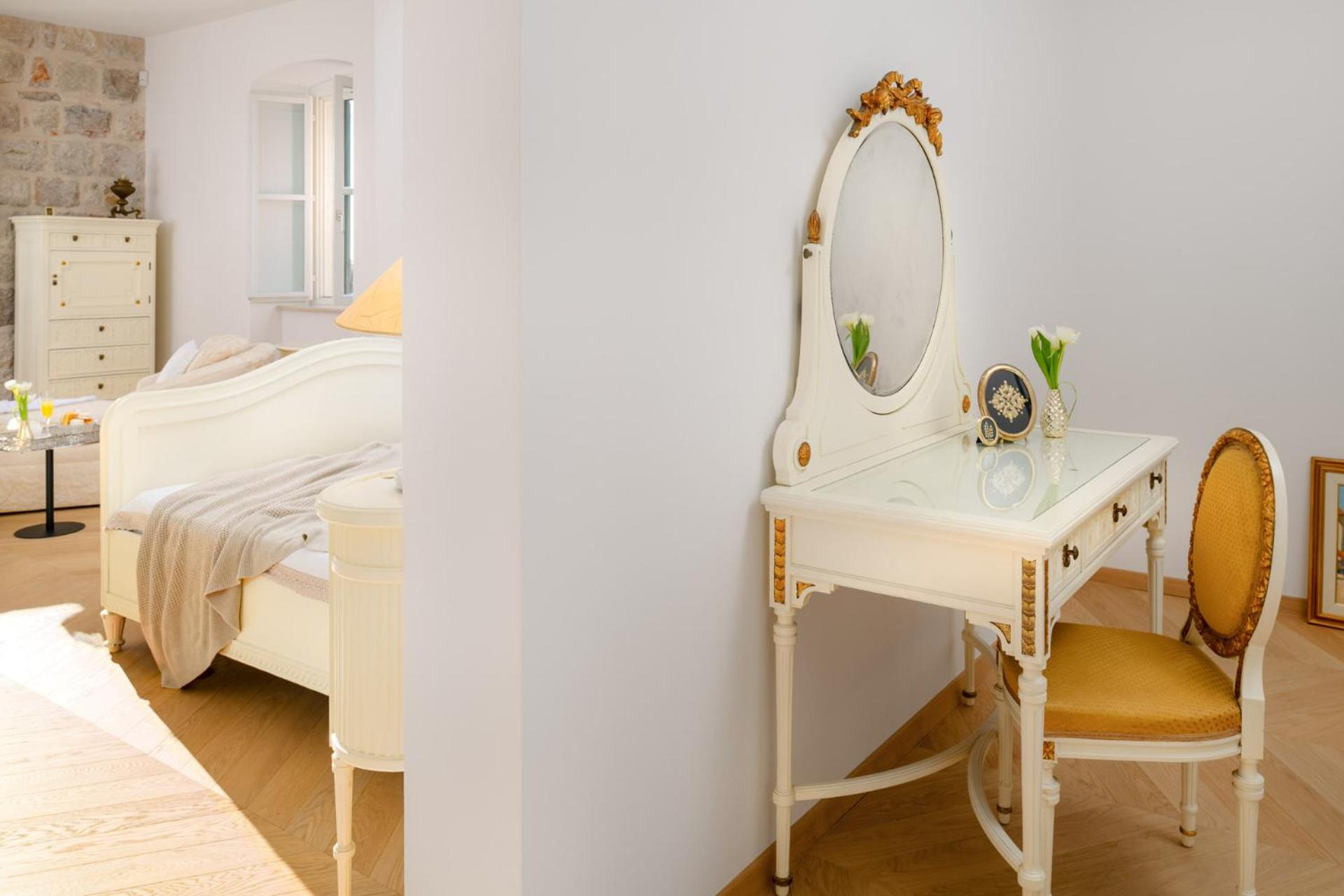 Sensational Dubrovnik Villa Villa Filia 4 Bedrooms Overlooking Dubrovnik City Walls Old Town