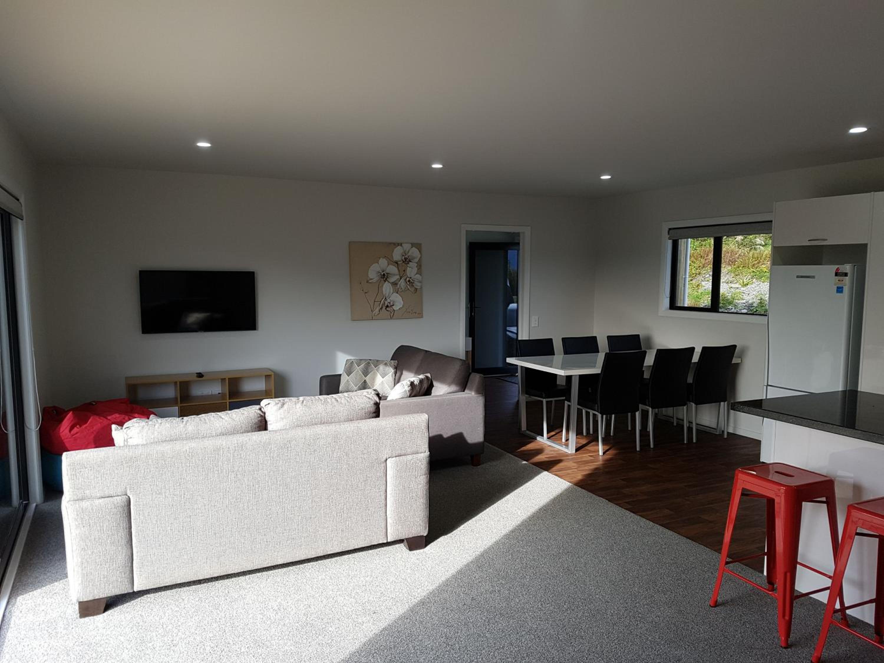 Stony Creek, 3 bedroom home, Franz Josef view 3