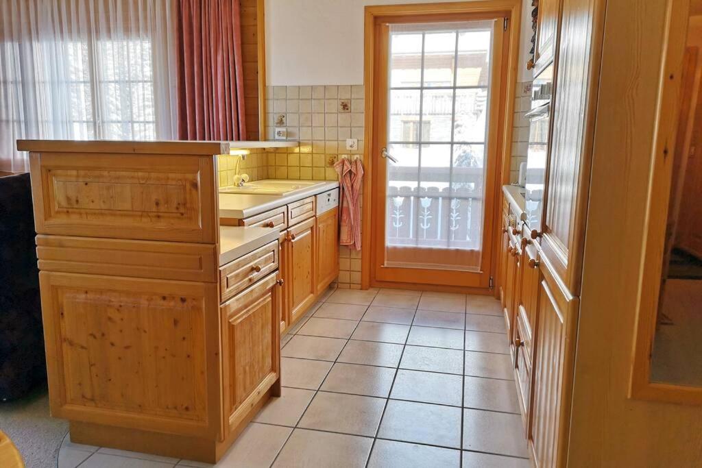 Cozy apartment with stunning view! Ski-in/ski-out.