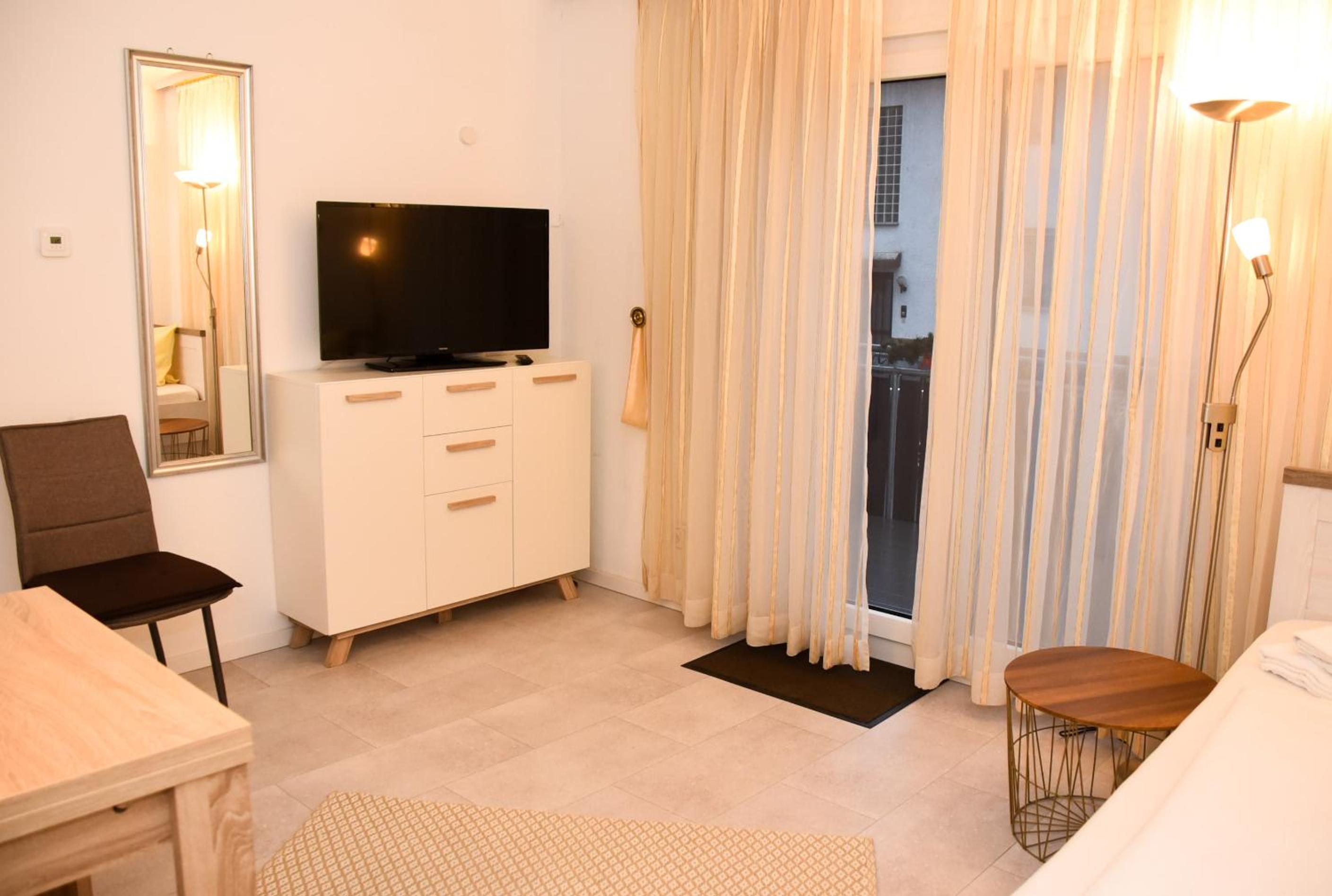 Pension Nickel Ferienwohnung I Waldstraße 18 Alsbach-Hähnlein