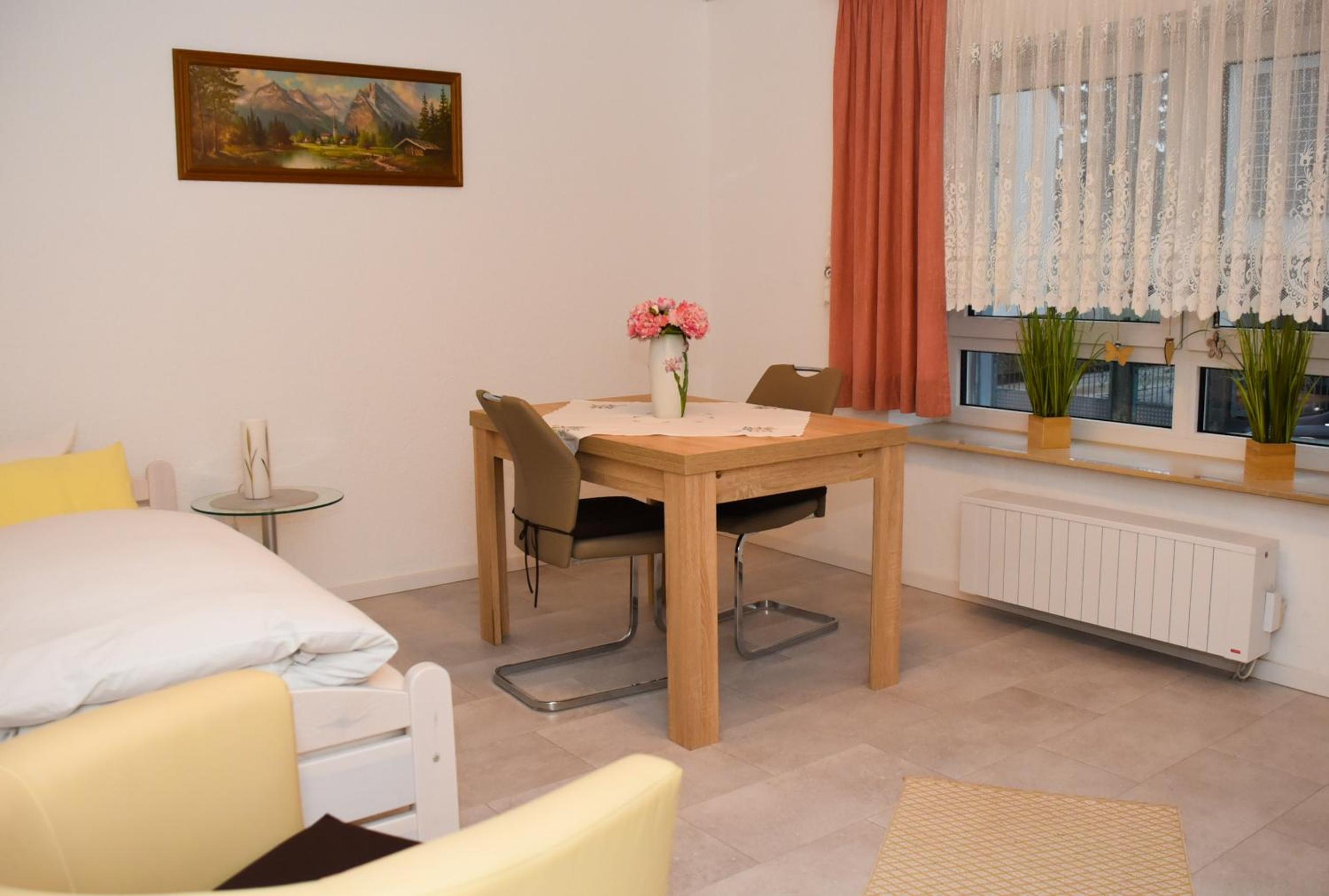 Pension Nickel Ferienwohnung I Waldstraße 18 Alsbach-Hähnlein