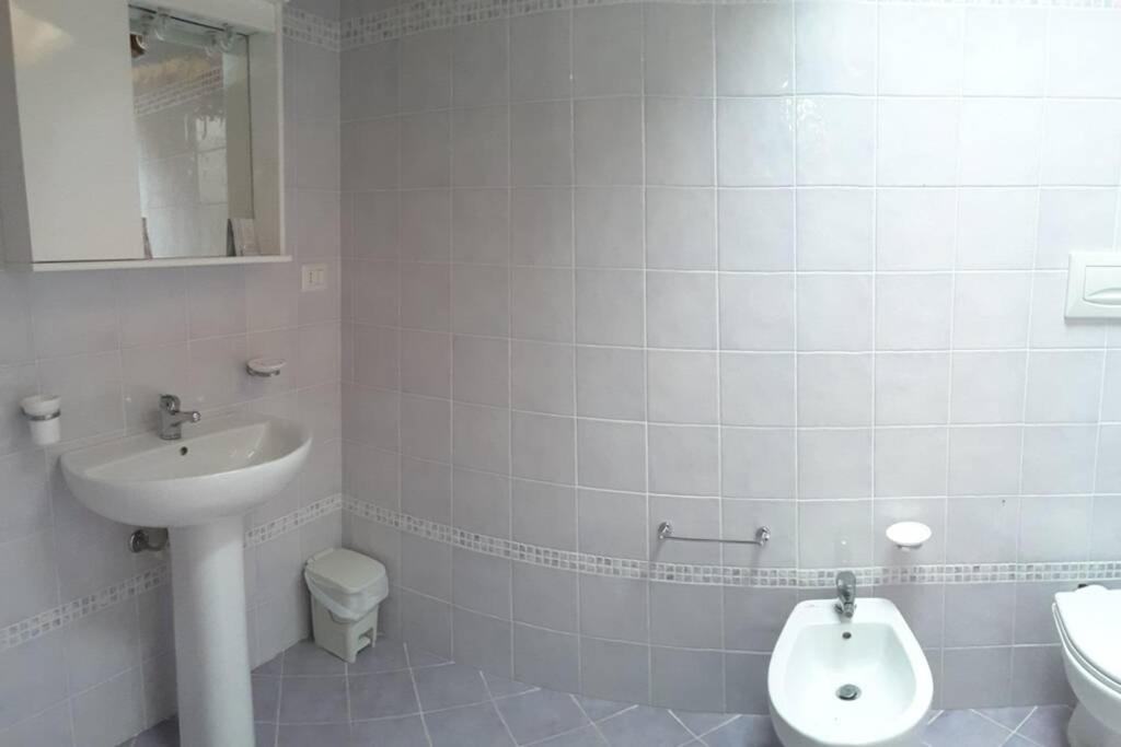 Ampio appartamento con piscina in prossimità del mare view 3